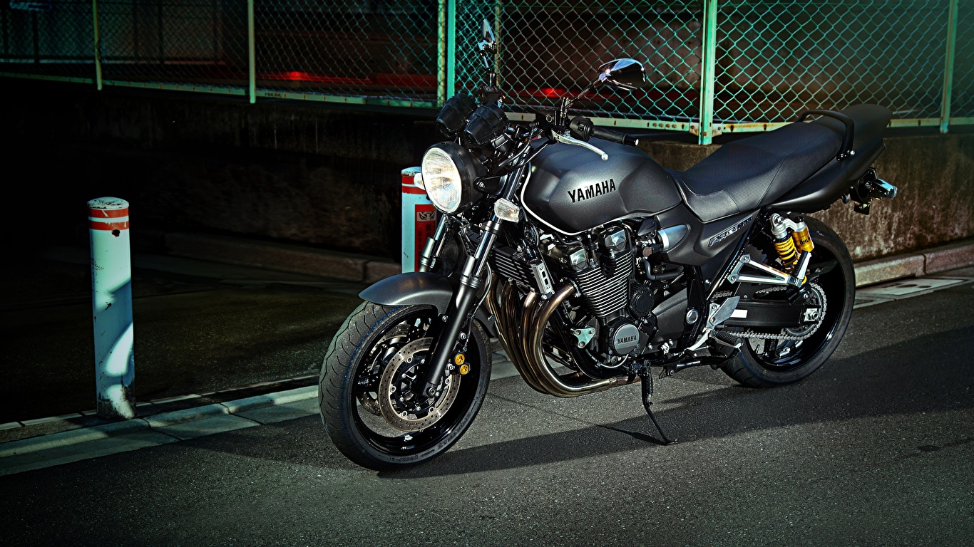 Фото Ямаха 2013-14 XJR1300 мотоцикл 1366x768 Yamaha Мотоциклы