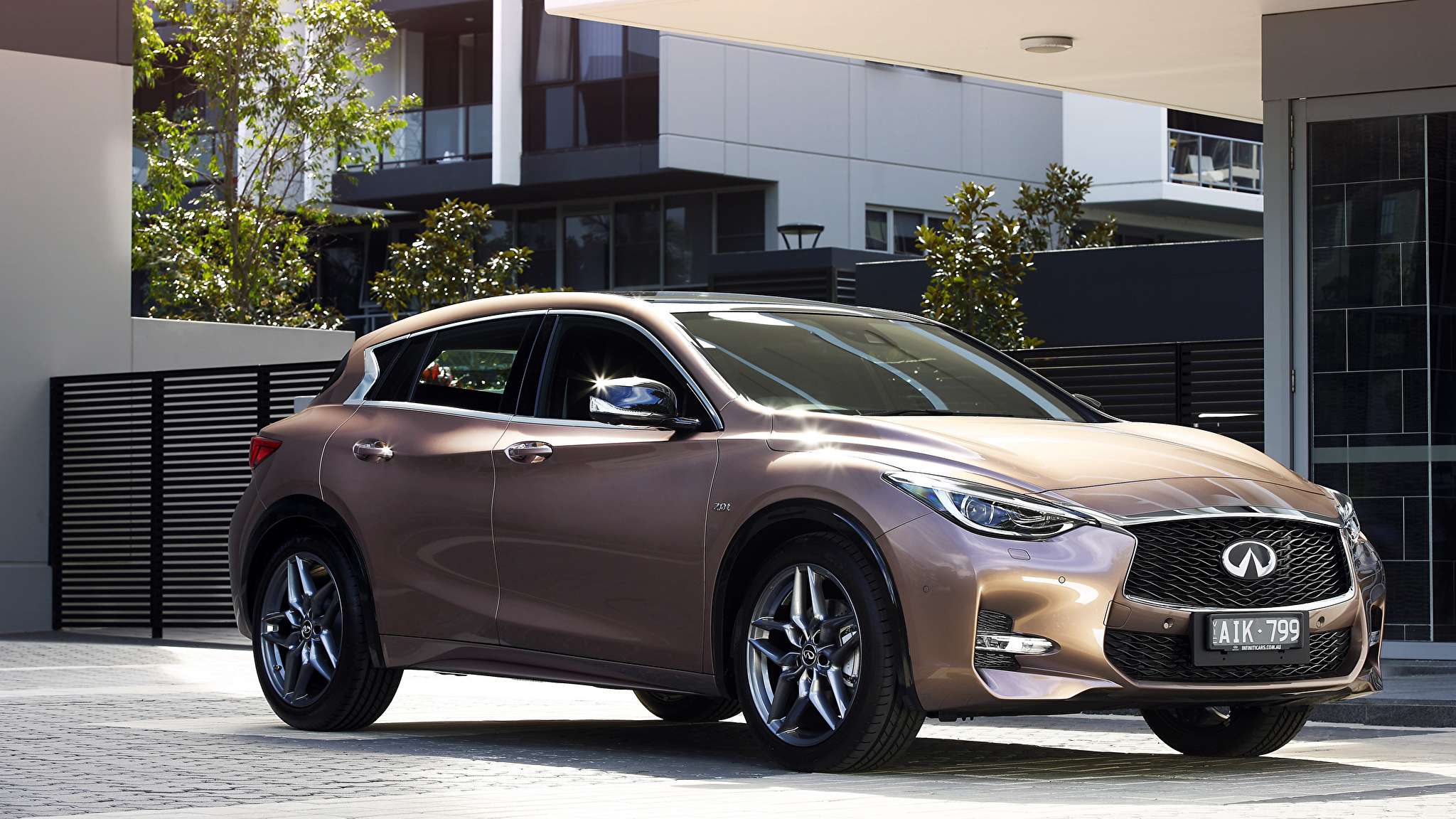 Infiniti q30 Sport