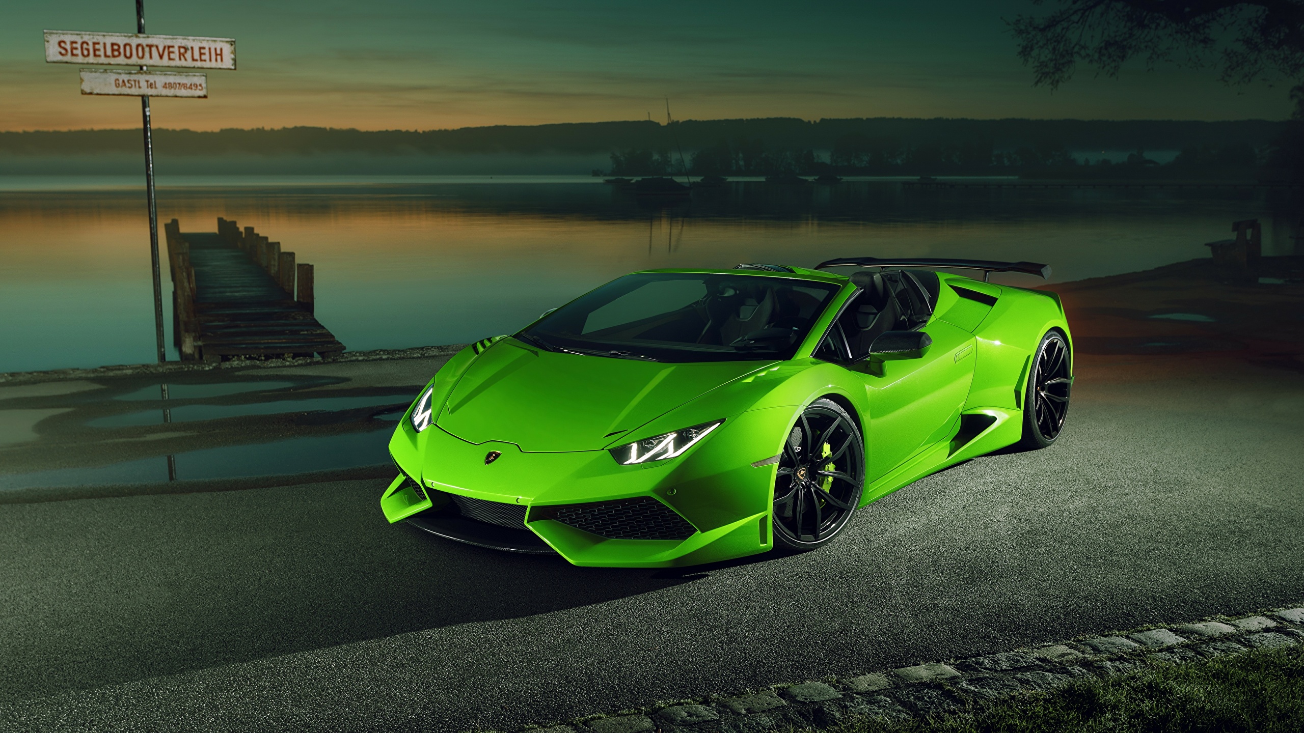 Lamborghini Huracan зеленый