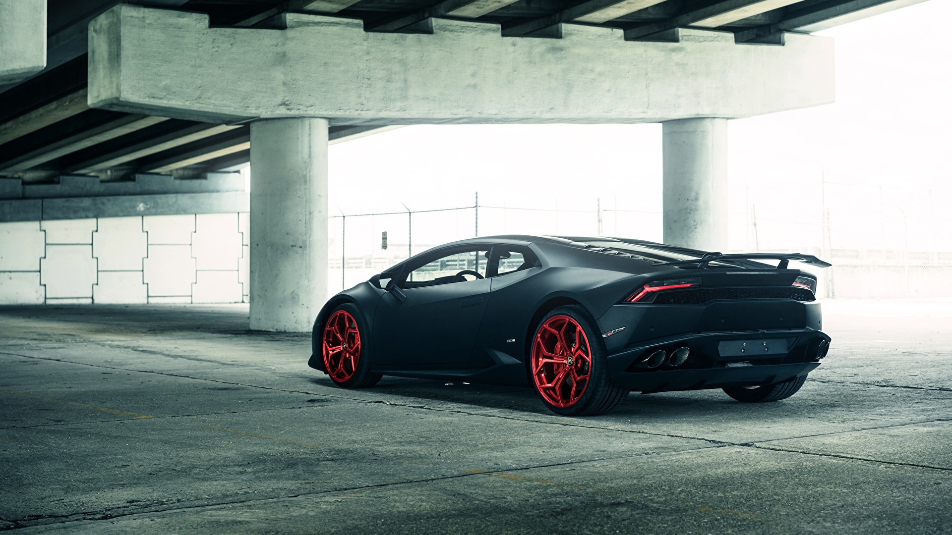 спортивный черный автомобиль Lamborghini Huracan sports black car скачать