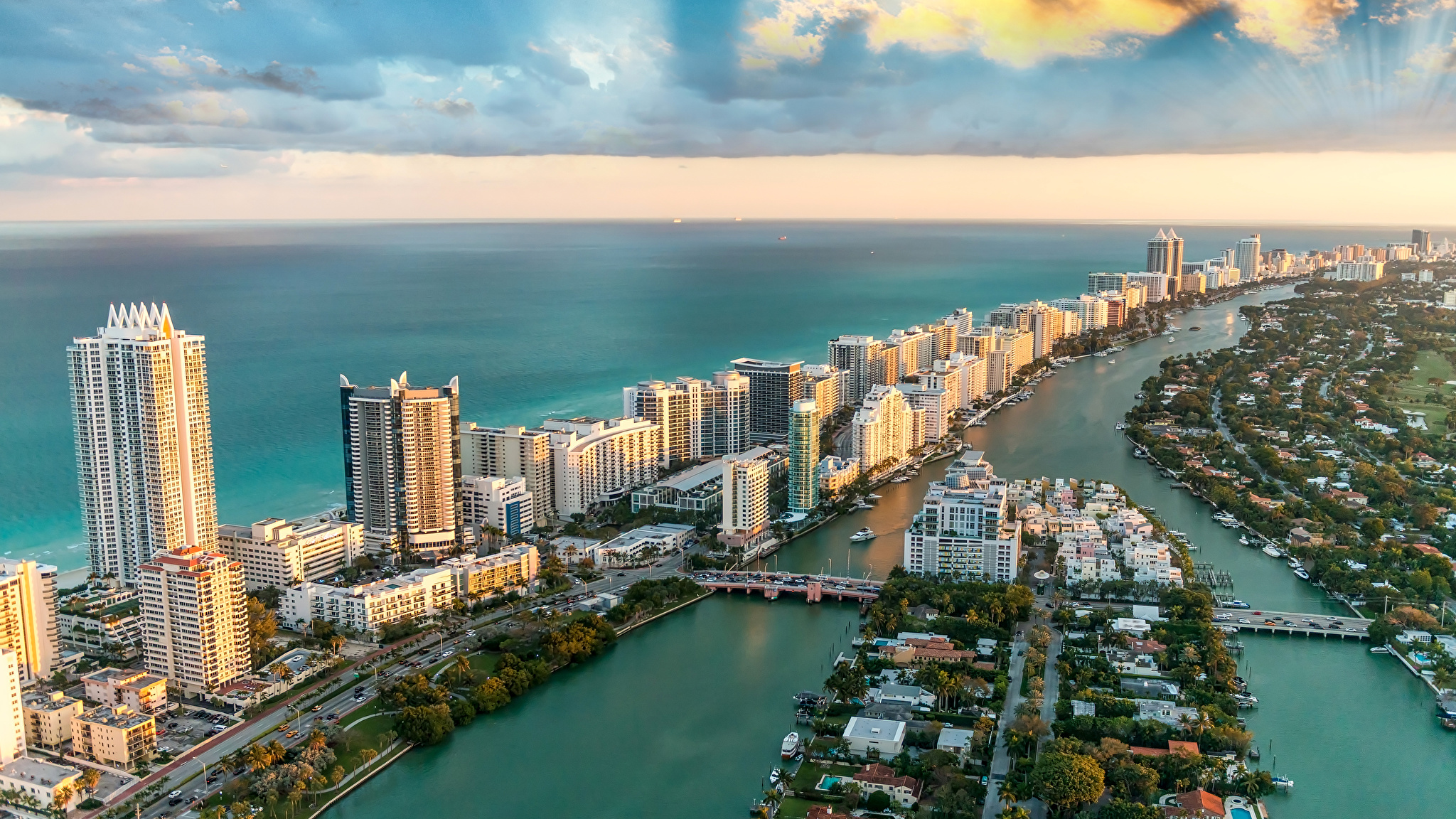 США Дома Океан Небо Побережье Майами Флорида Облака Сверху Города фото 2048...
