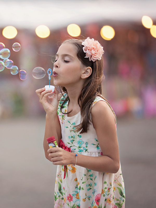 девочка мыльные пузыри настроение girl soap bubbles mood бесплатно