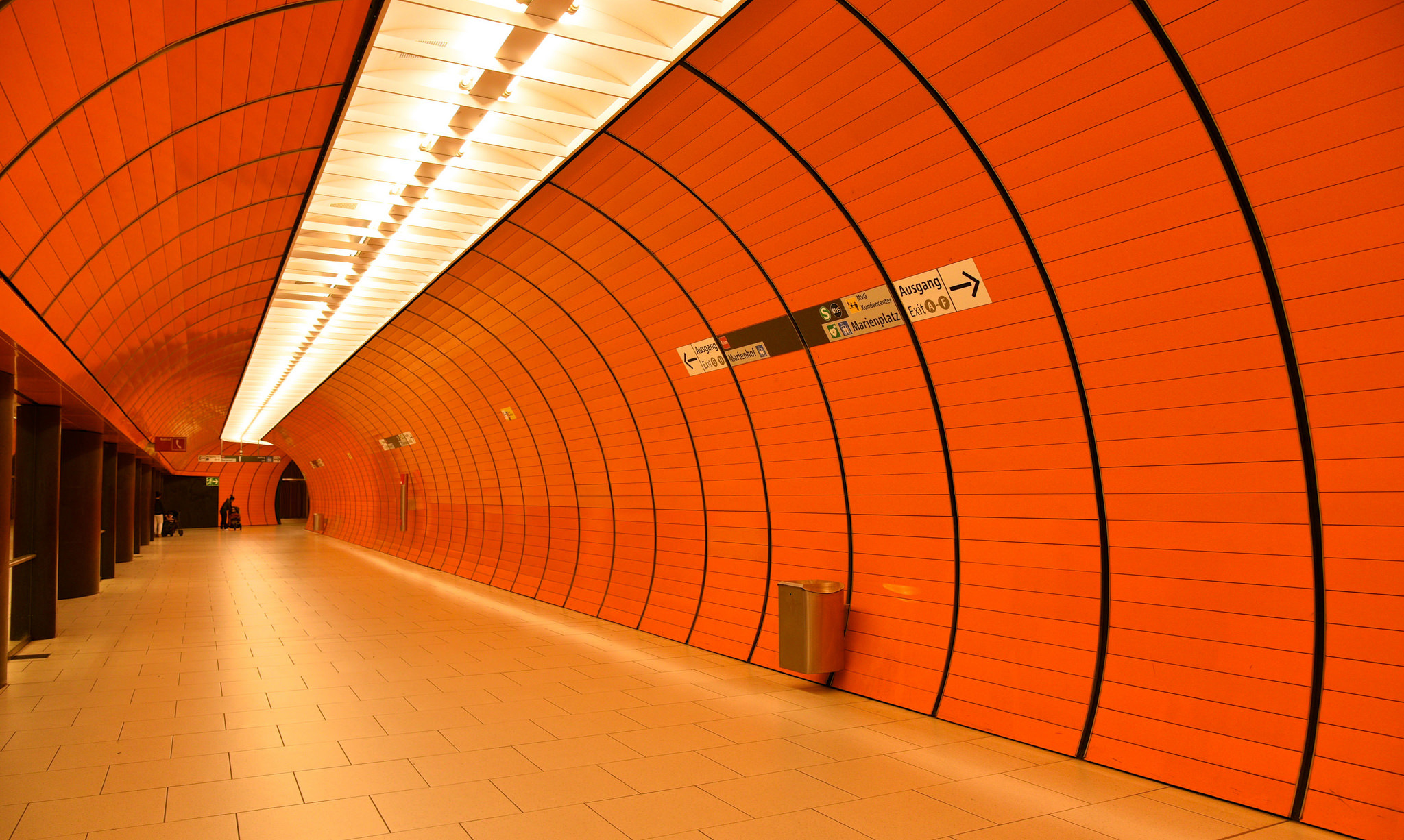 Метро станция оранжевый