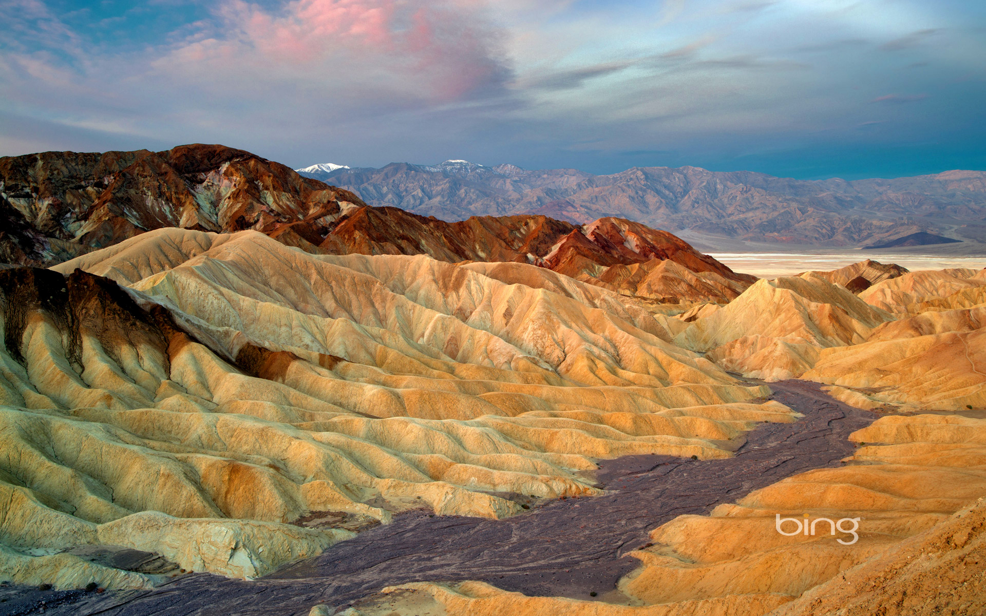 Картинка Природа калифорнии штаты Death Valley National Park Zabriskie Point Bing Горы парк Калифорния США америка гора Парки