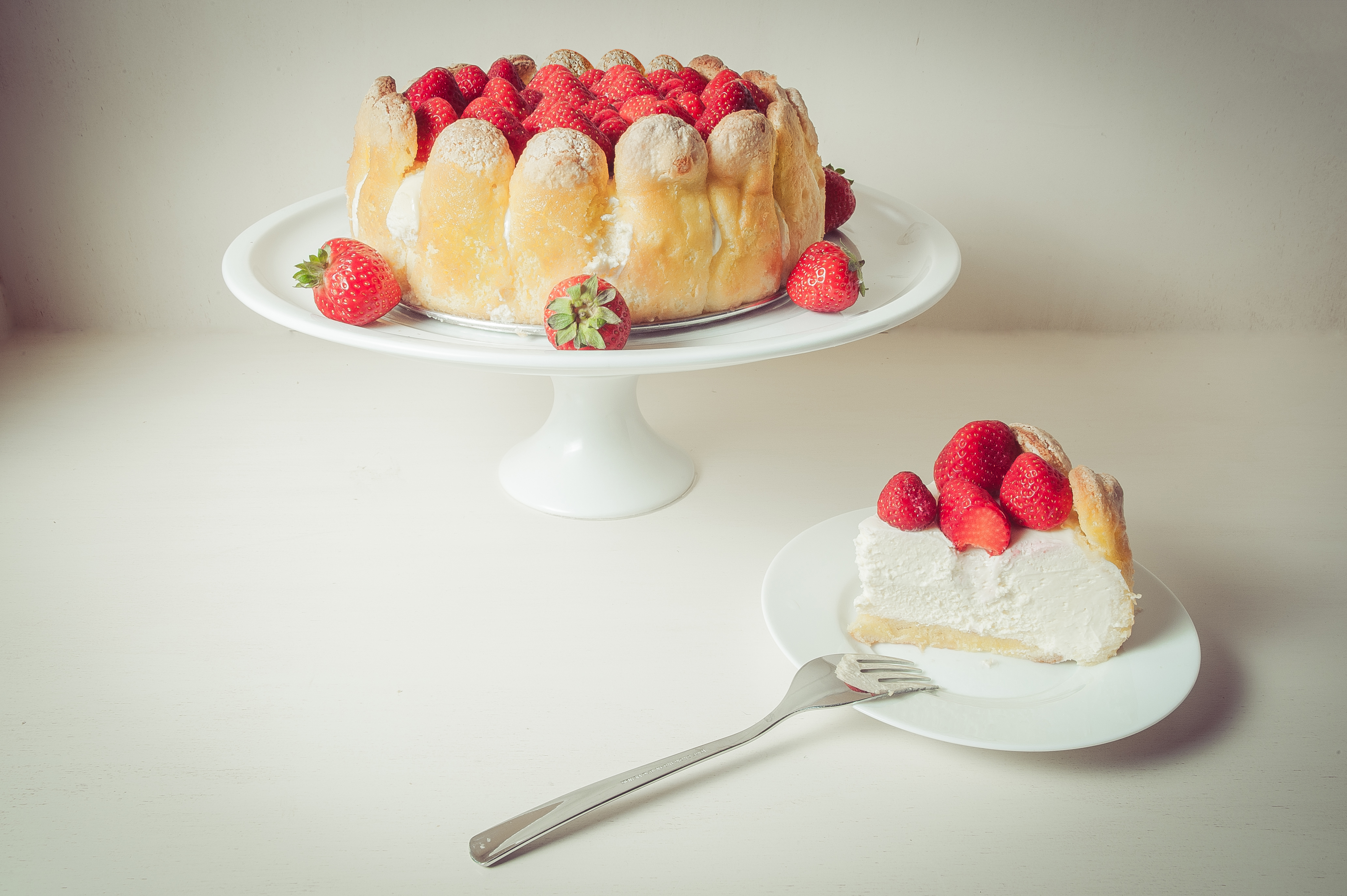 еда торт вилка клубника food cake fork strawberry загрузить