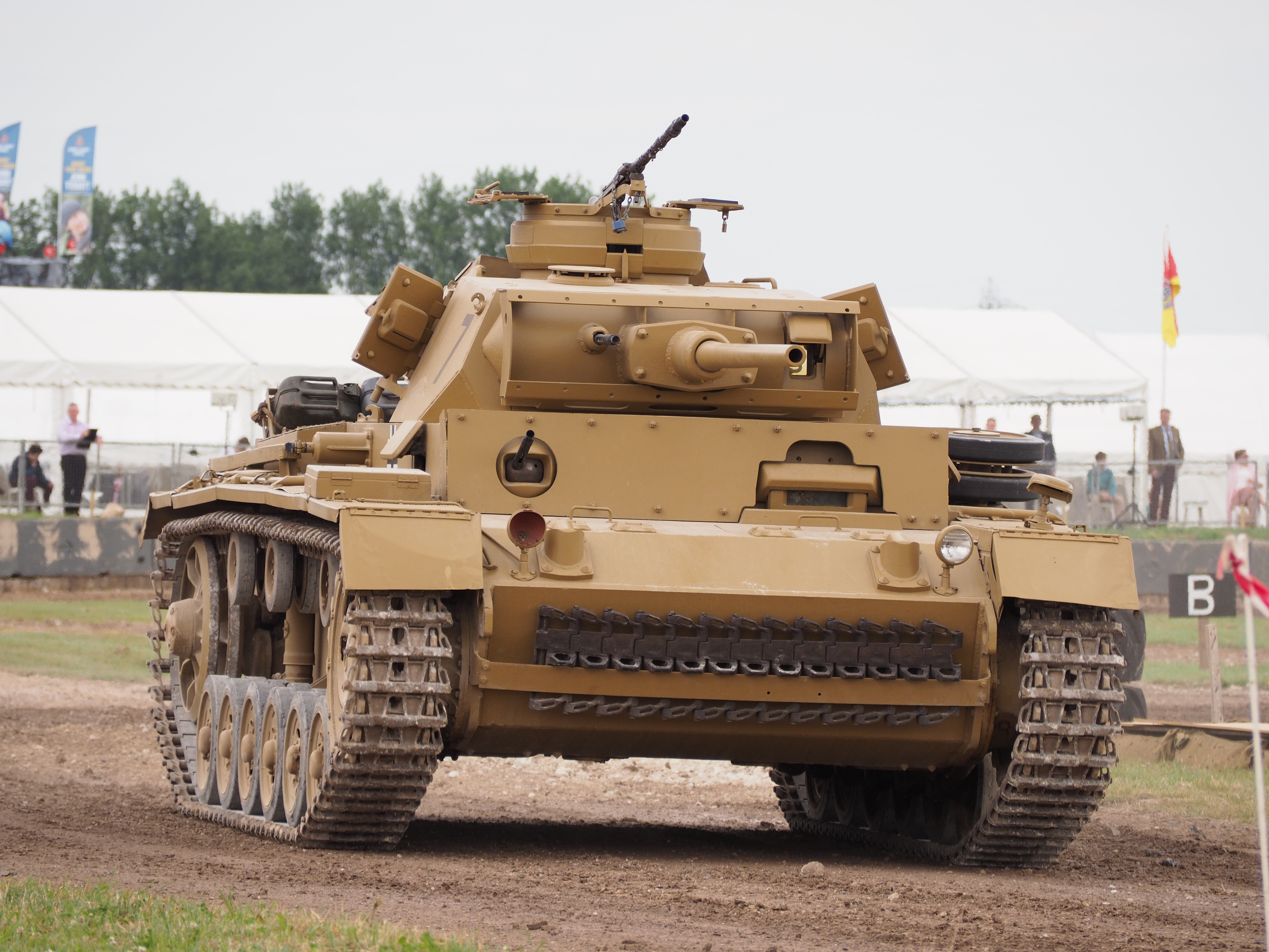 Немецкий танк pz. Panzer 3 танк. Танк панцер т3. Немецкий танк т3. Т-3 танк Германия.