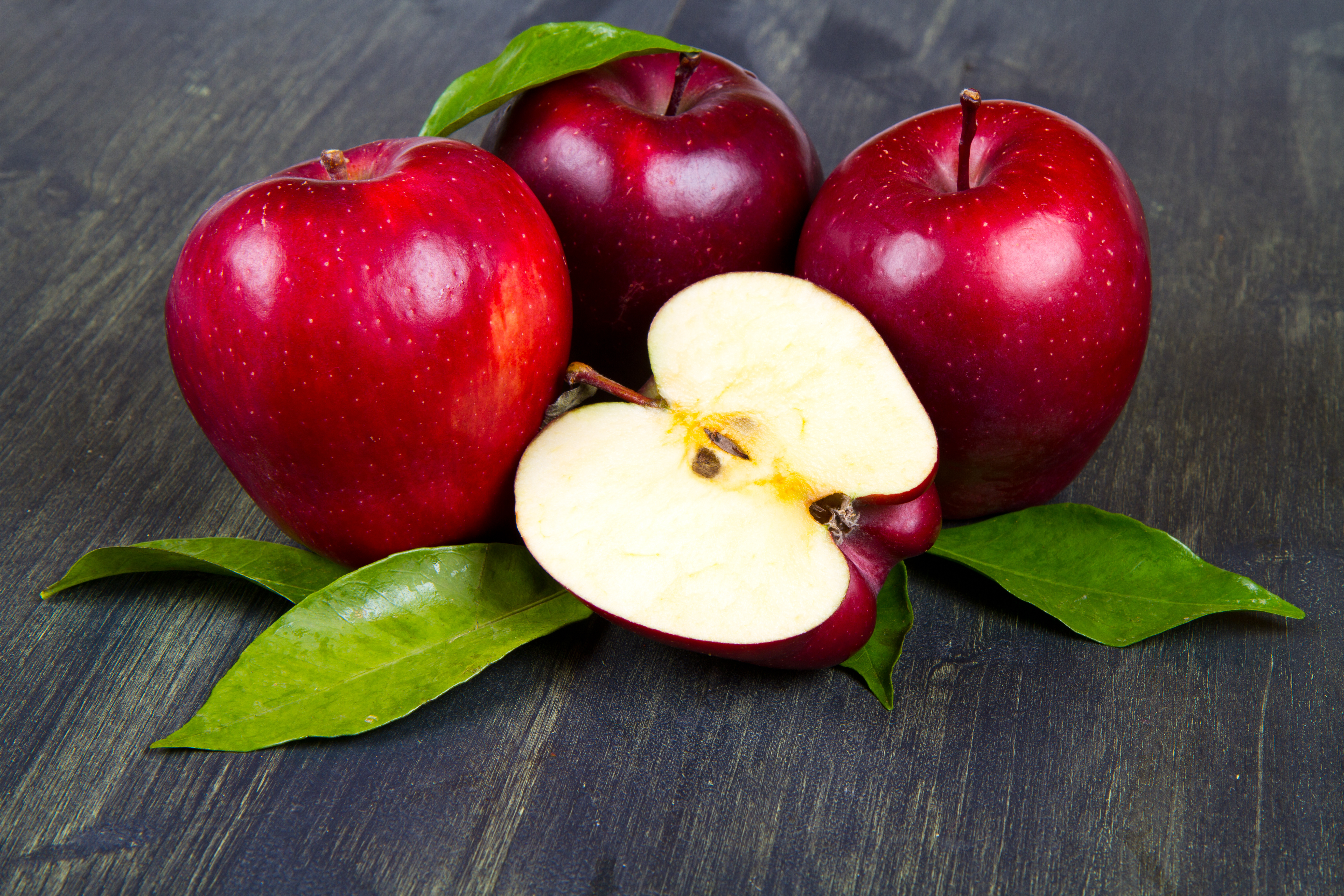 Яблоко плодовый. Яблоки ред Чиф 700 г. Яблоко кехура Грузия. Яблоки красные. Красивое красное яблоко.