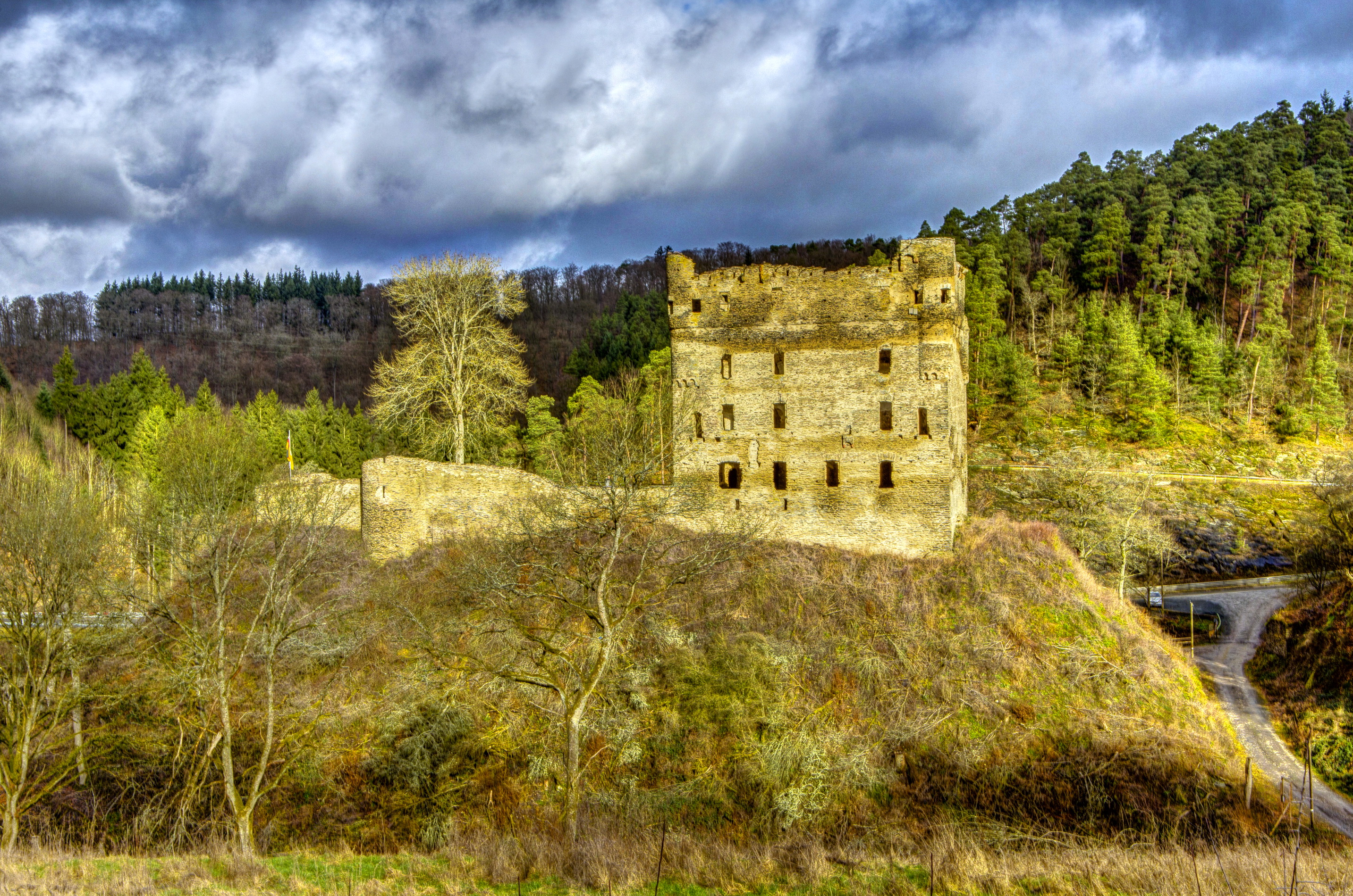 Castle Ruins, Borgholm, Цland, Sweden бесплатно