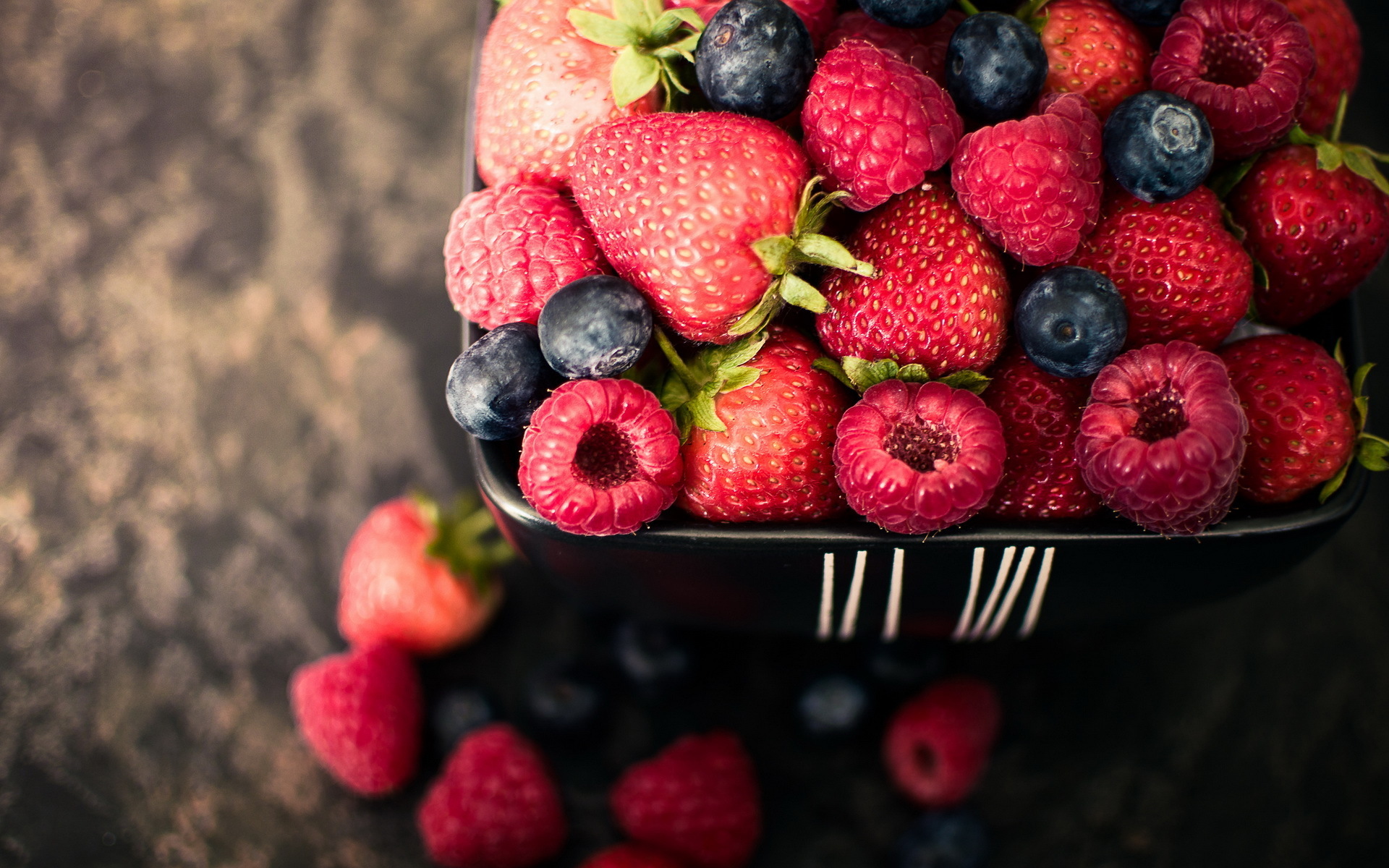ягоды фрукты тарелка без смс