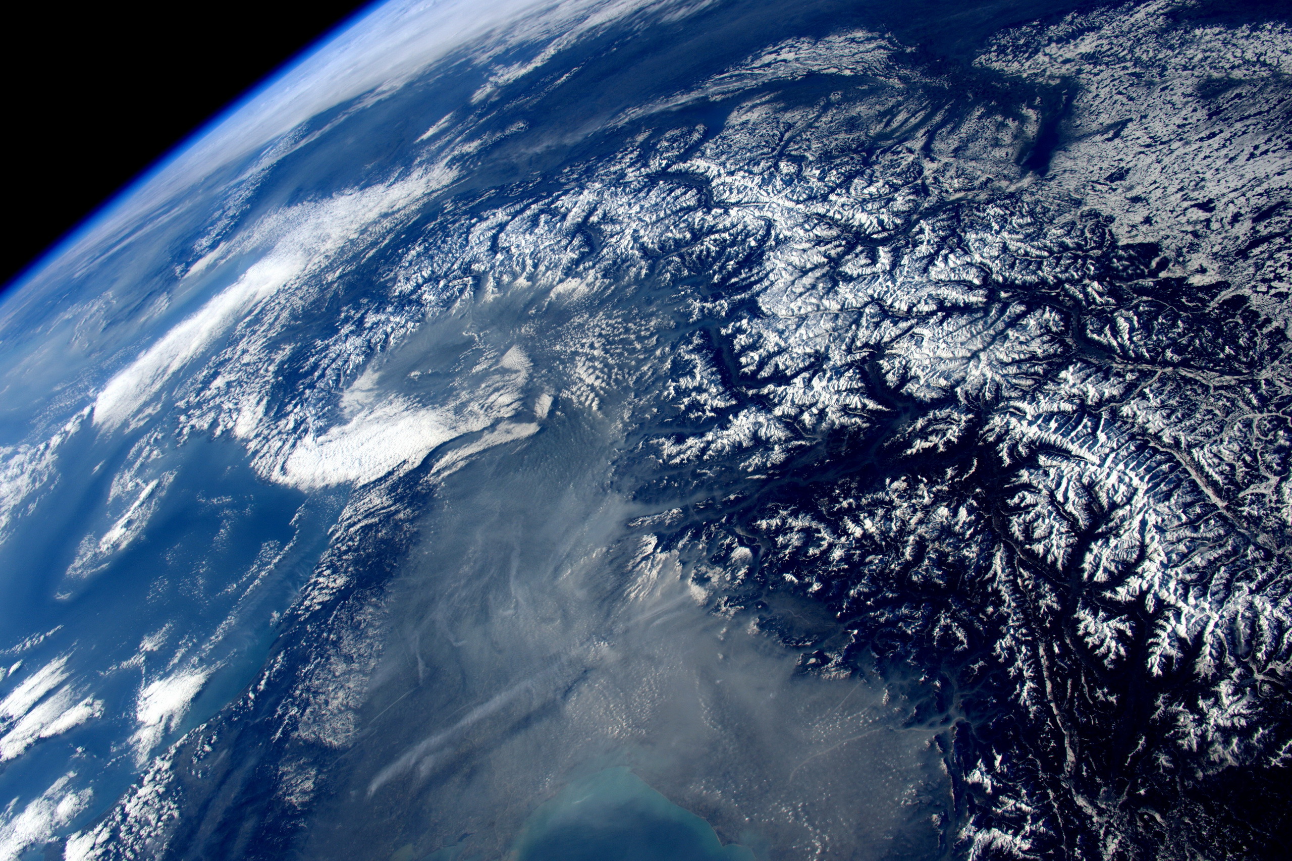 Космический вид. Земля из космоса. Снимки земли из космоса. О земле и космосе. Планета из космоса.