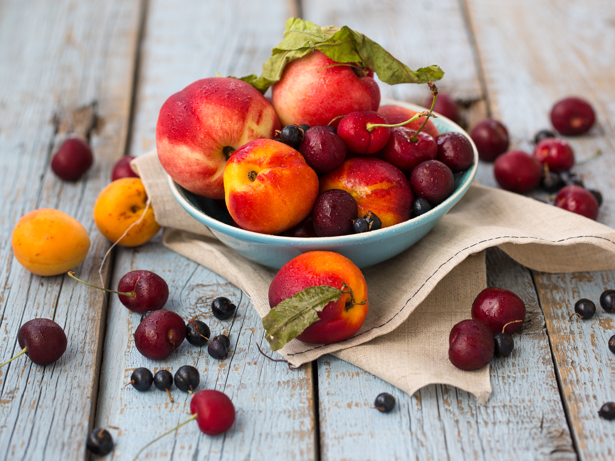 персики фрукты яблоки вишня peaches fruit apples cherry бесплатно
