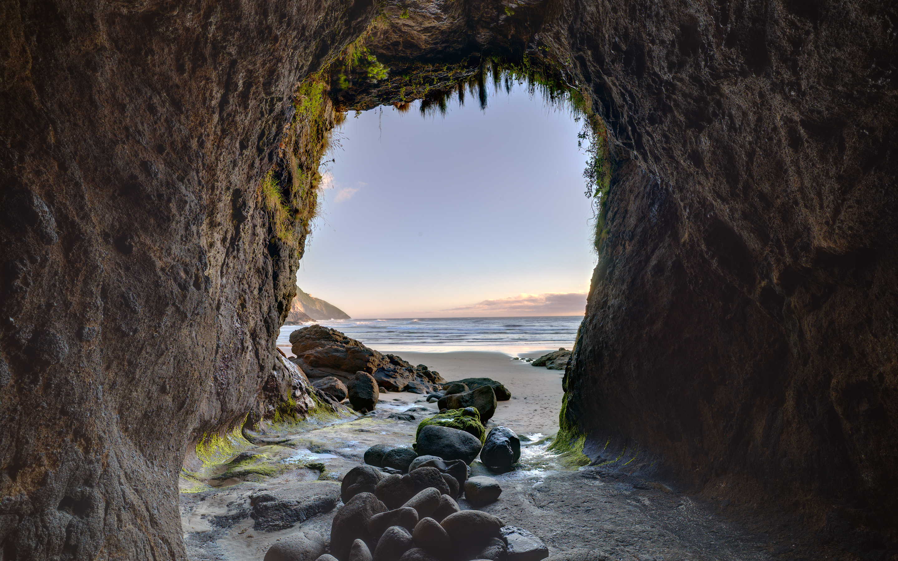 арка пещера камни берег скачать
