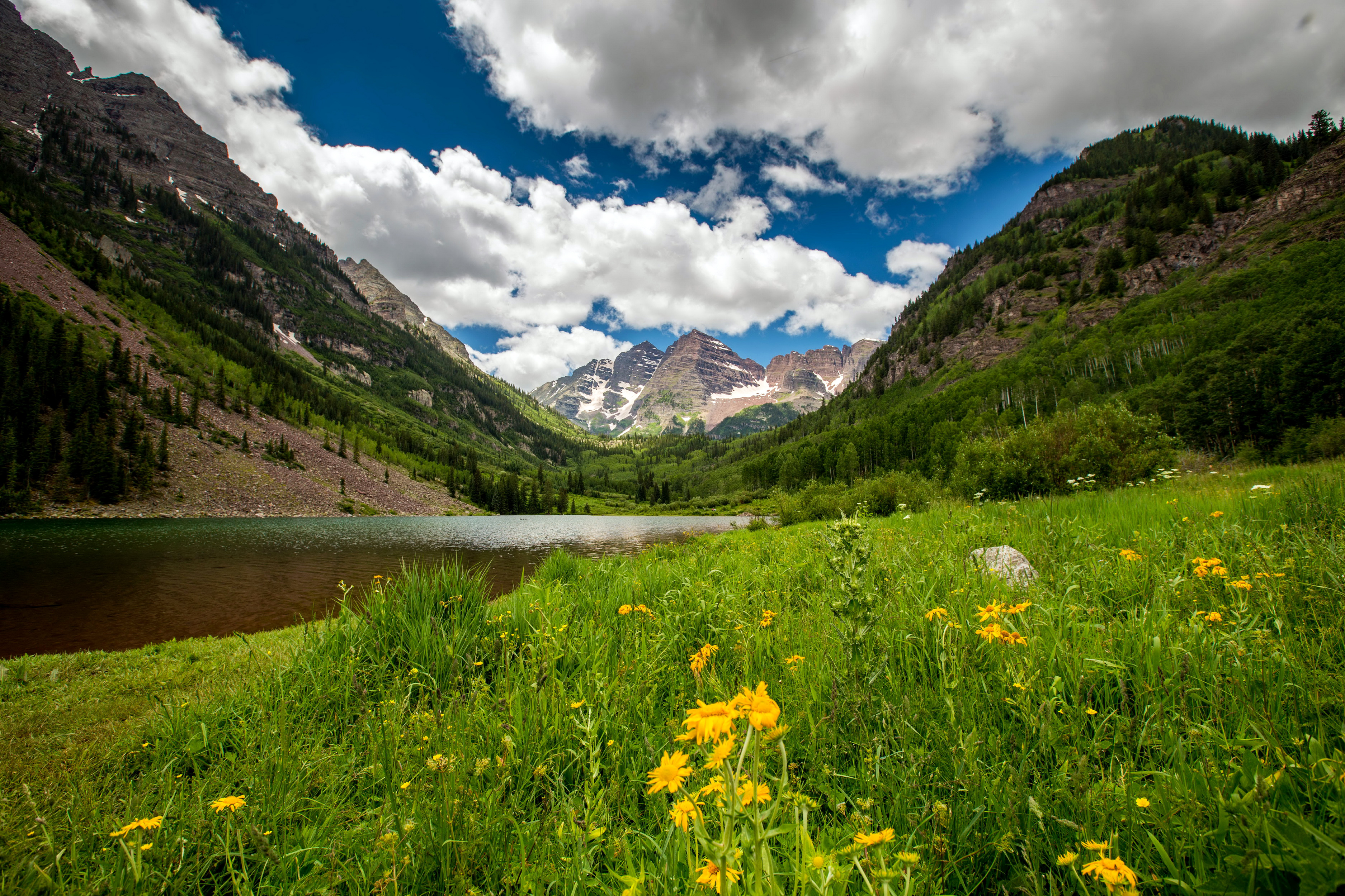 озеро Колорадо холмы трава природа бесплатно