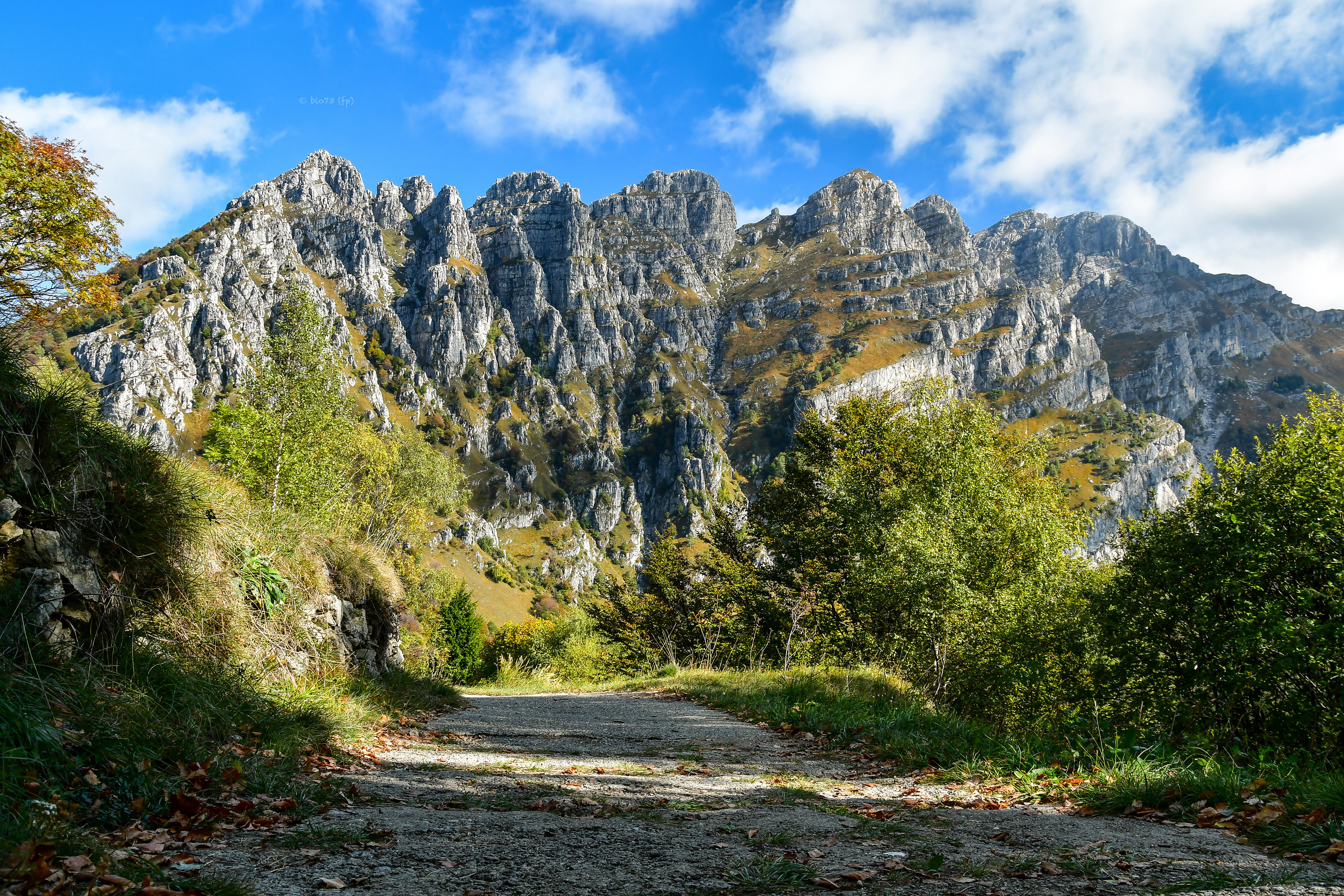 Фотография Италия Monte Resegone Горы Природа 3600x2400 гора