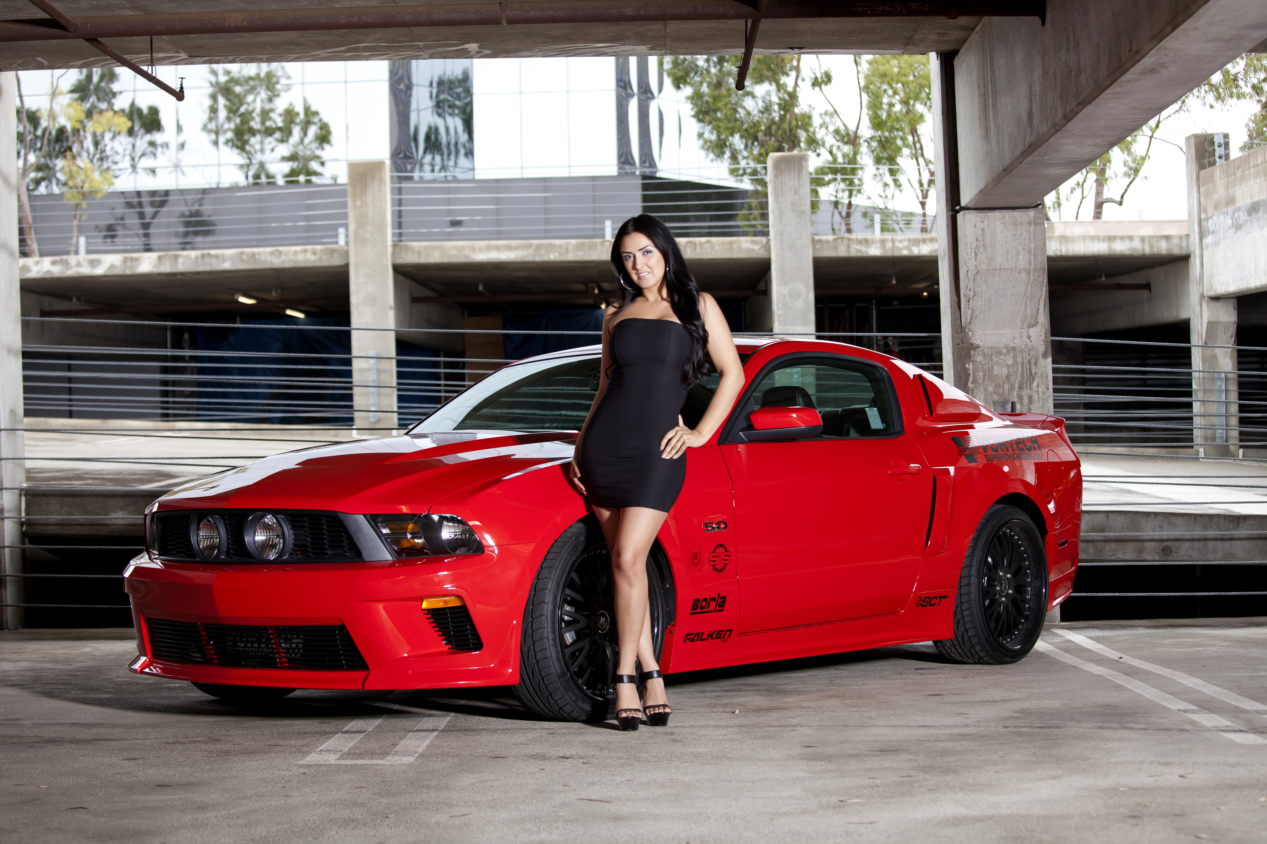 Ford Vortech Mustang GT Красный Автомобили Девушки фото авто, машины, машин...