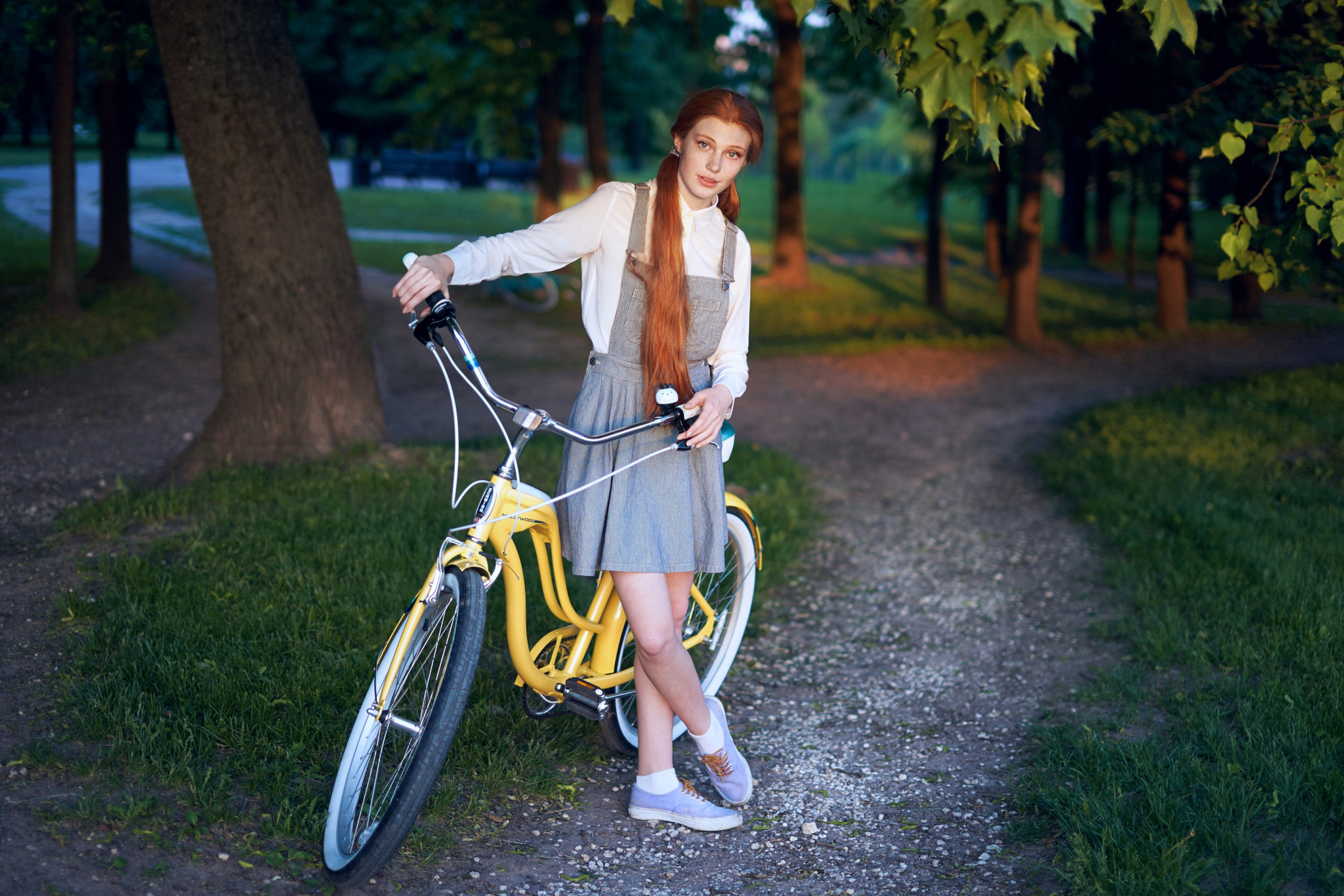 Фотографии с великом. Девушка на велосипеде. Фотосессия с велосипедом. Красивые девушки на велосипеде. Велосипед для девочки.
