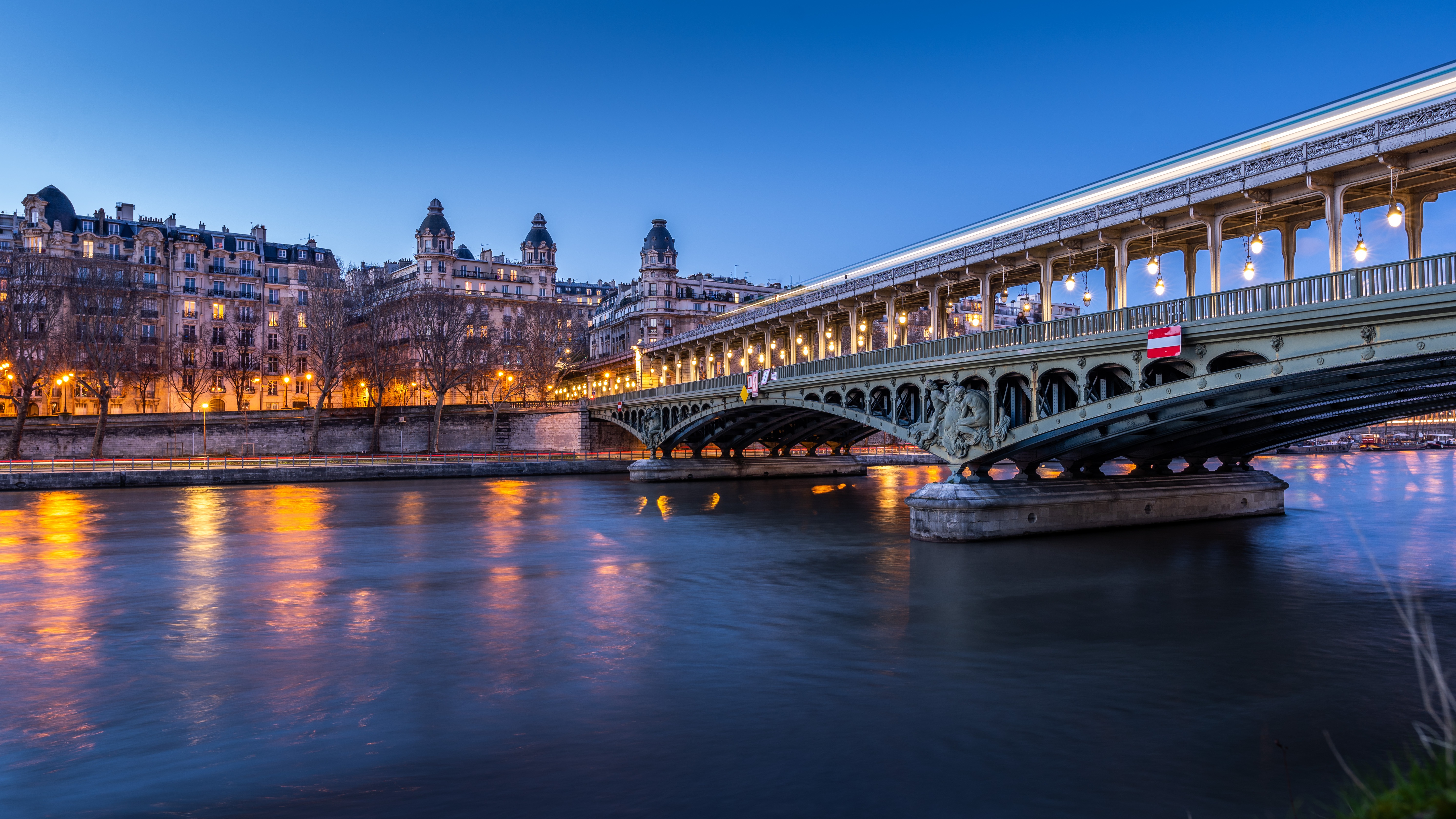Самые красивые города на реках. Мост бир-хакейм. Парижский мост бир-хакейм в Париже. Мост мост бир хакейм в Париже. Мост Сюлли в Париже.