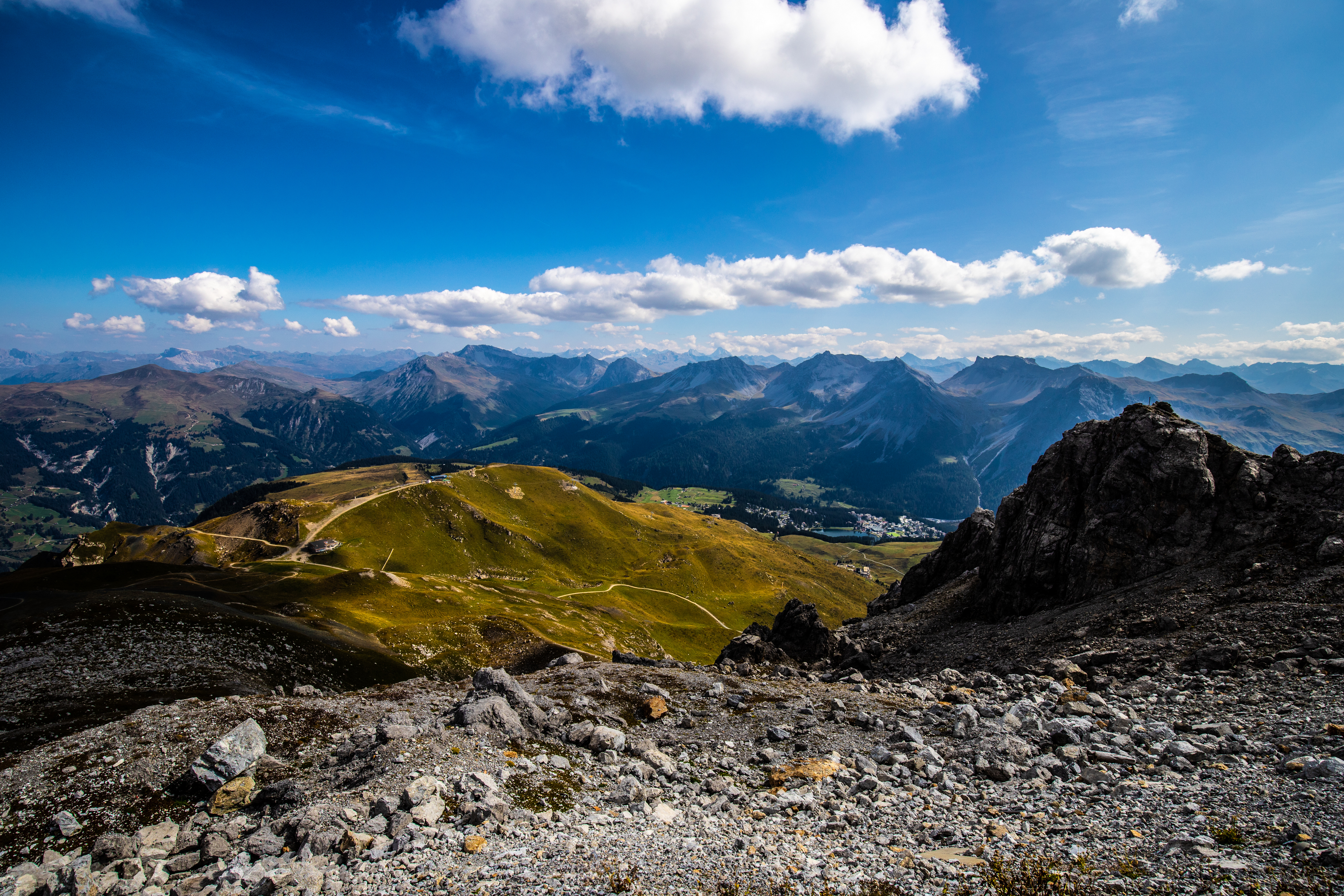 Обои для рабочего стола Альпы Швейцария Arosa Горы Природа Камень облако 5120x3413 альп гора Камни Облака облачно