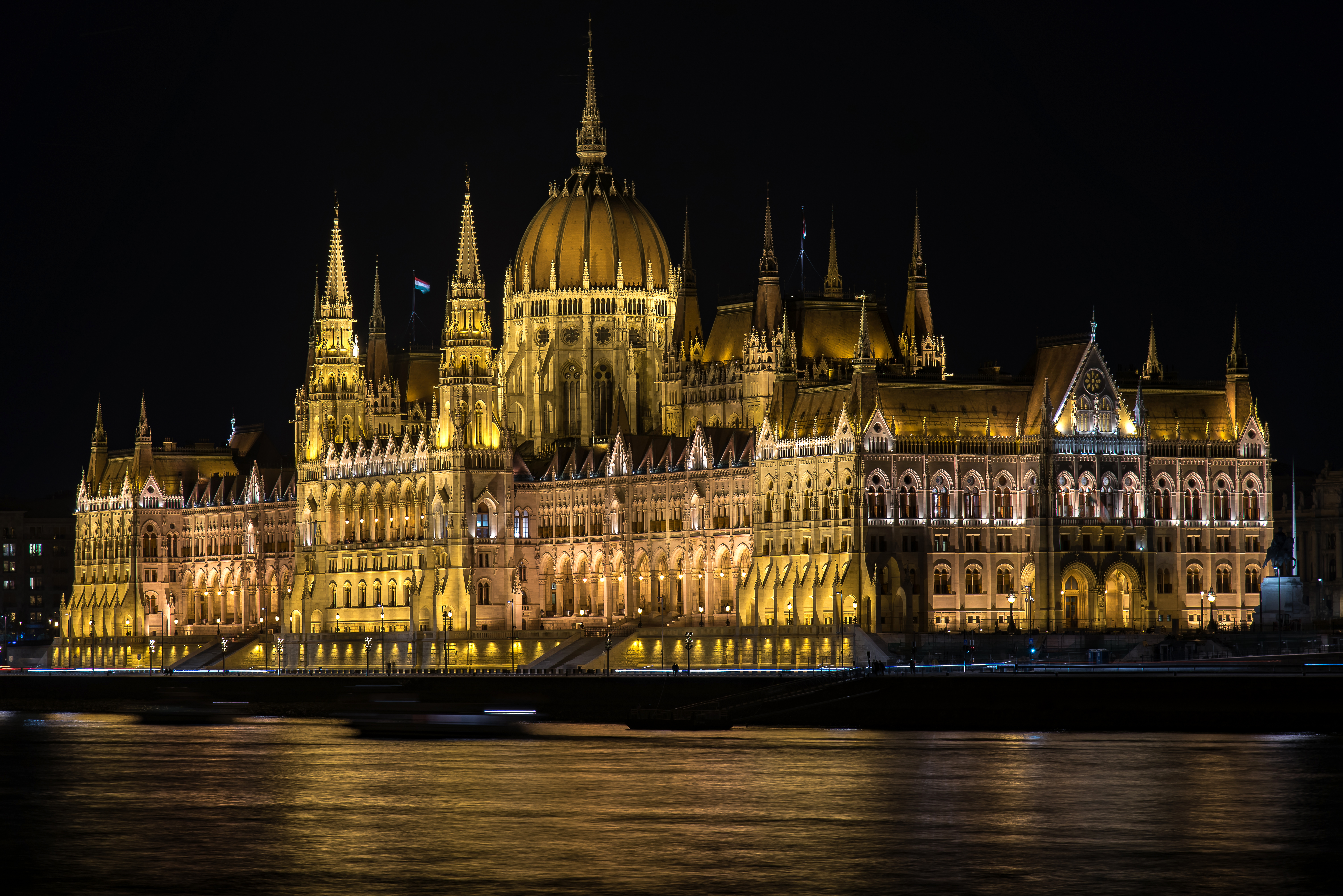 Здание венгерского парламента скачать