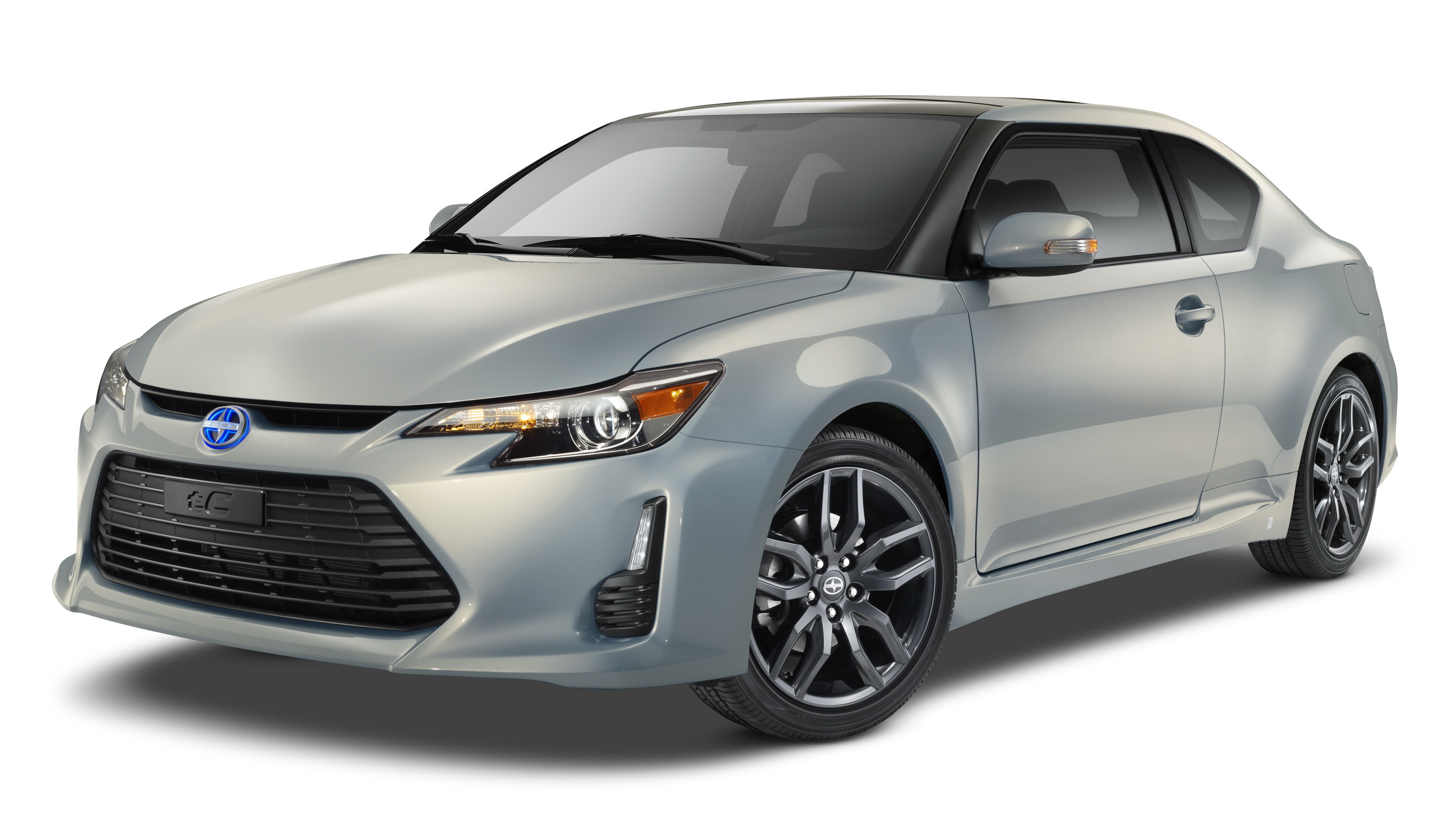 Машина Scion TC