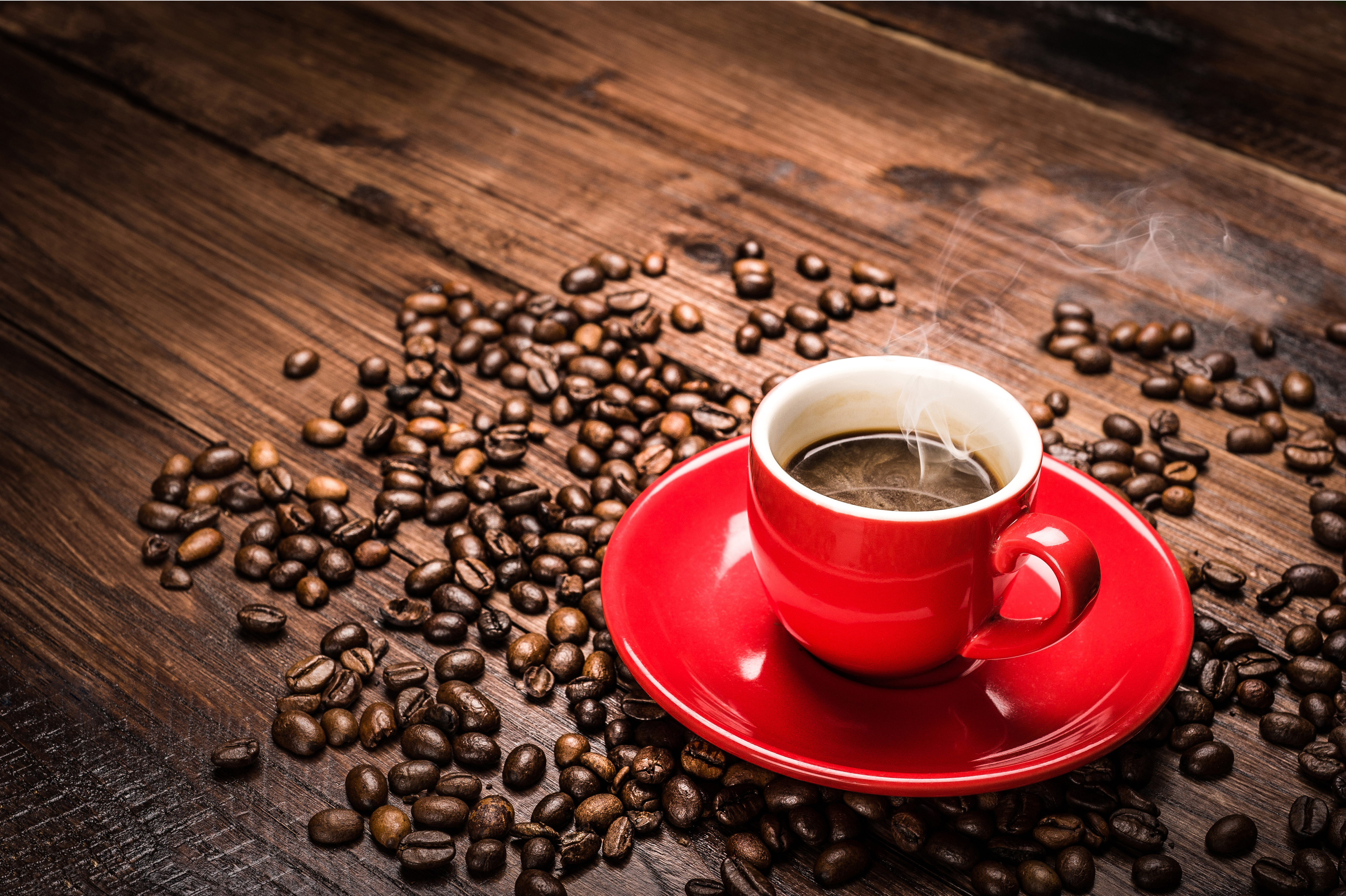There is coffee in the cup. Чашка кофе. Чашка кофе картинки. Красивые кофейные чашки. "На чашечку кофе…?!".