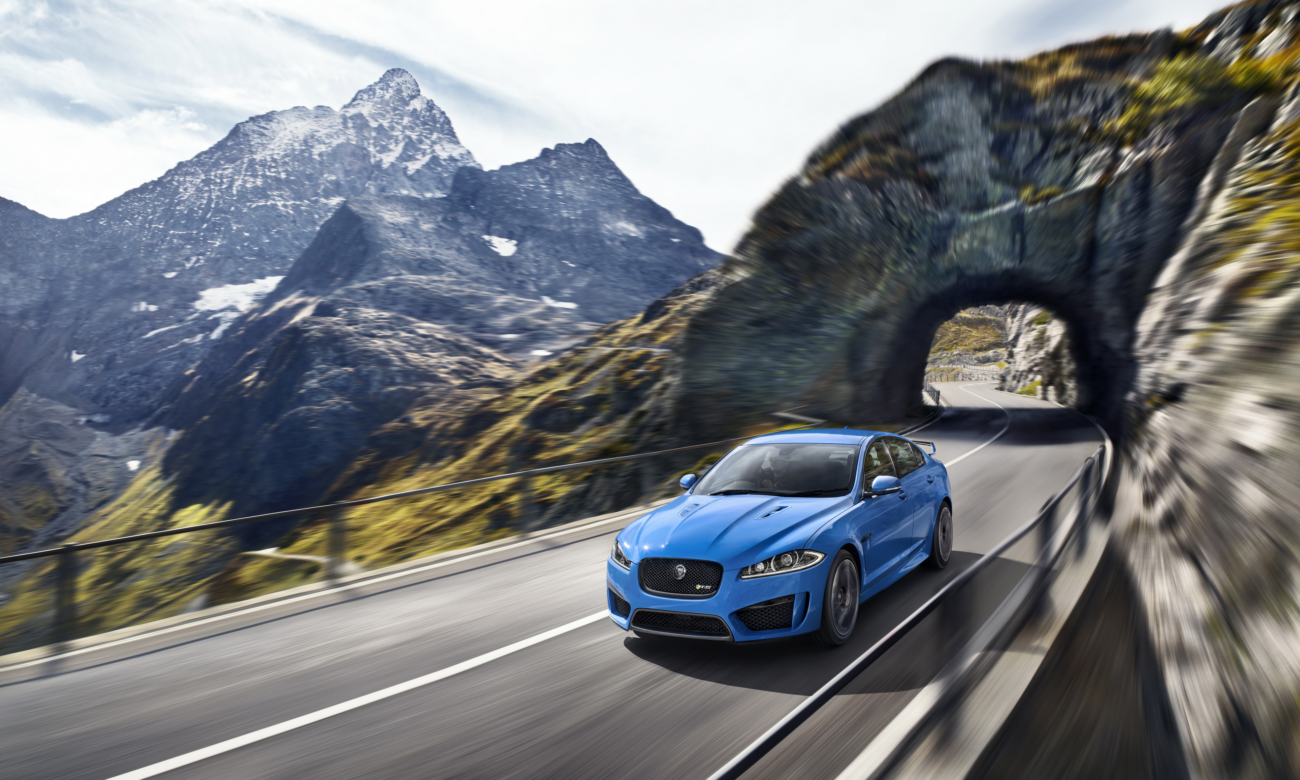 синий автомобиль Jaguar XFR-S blue car THE бесплатно