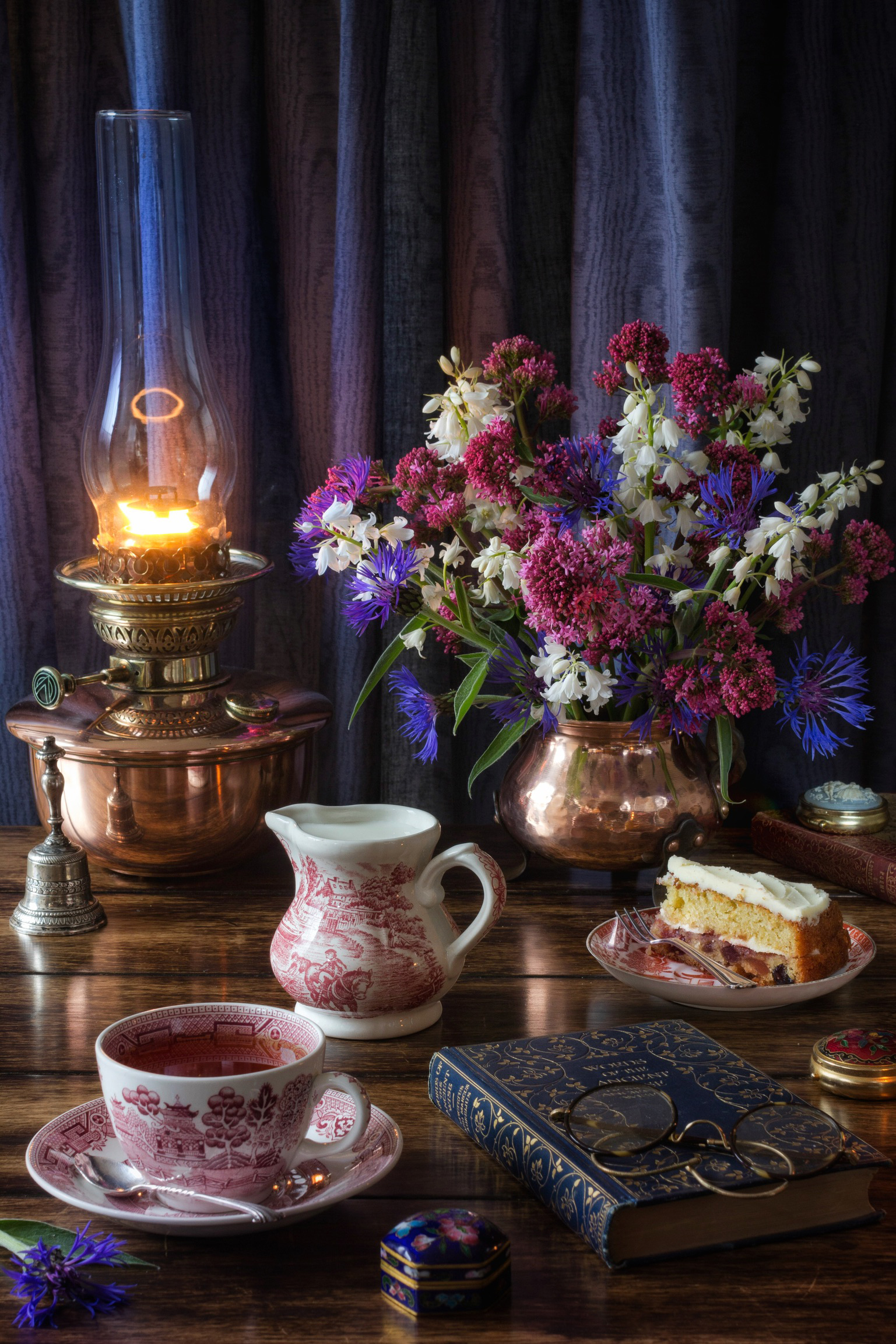 Still-life_Kerosene_lamp_Bouquets_Tea_Cake_Cup_Jug_525755_1537x2305.jpg