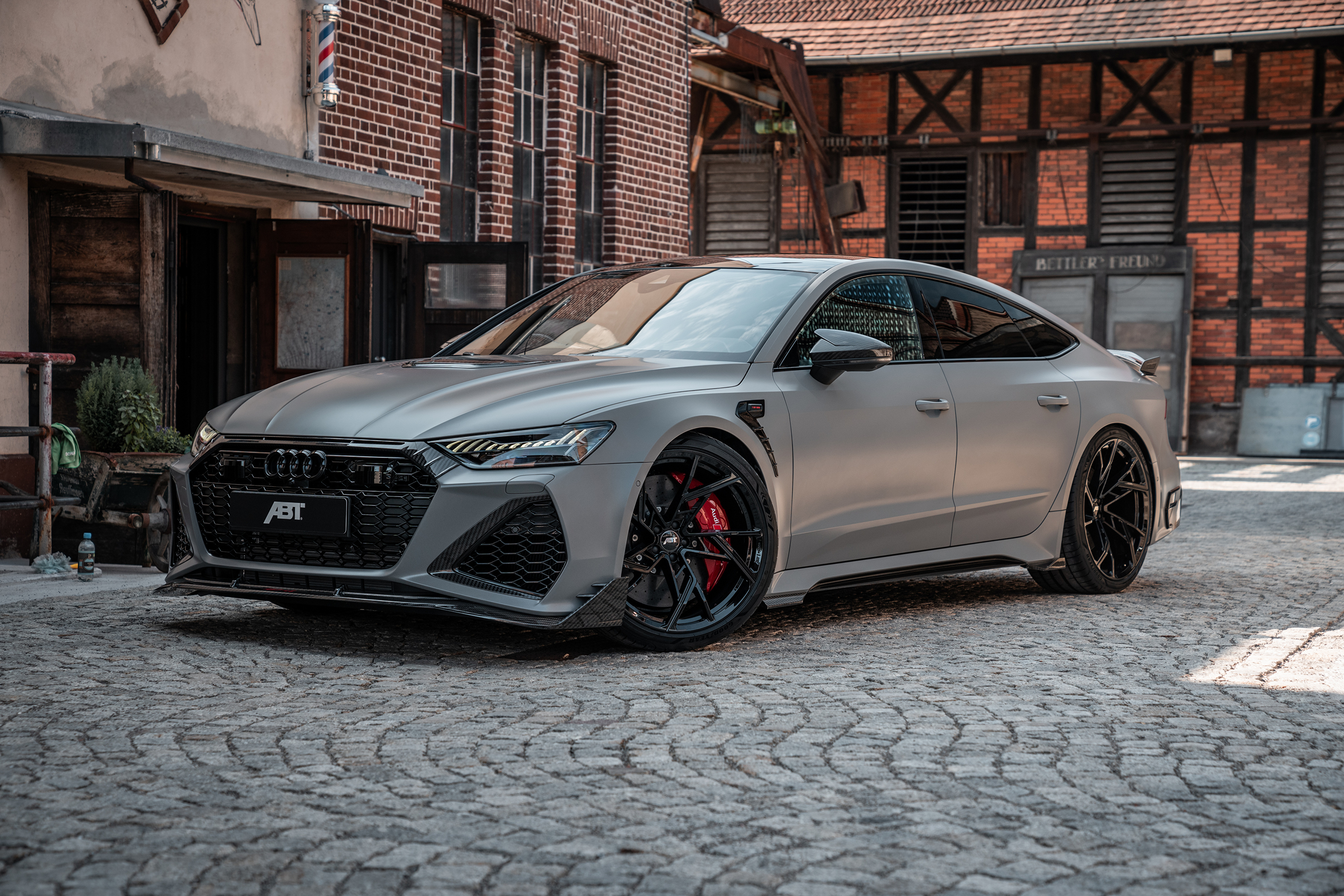 Audi rs7 коричневая