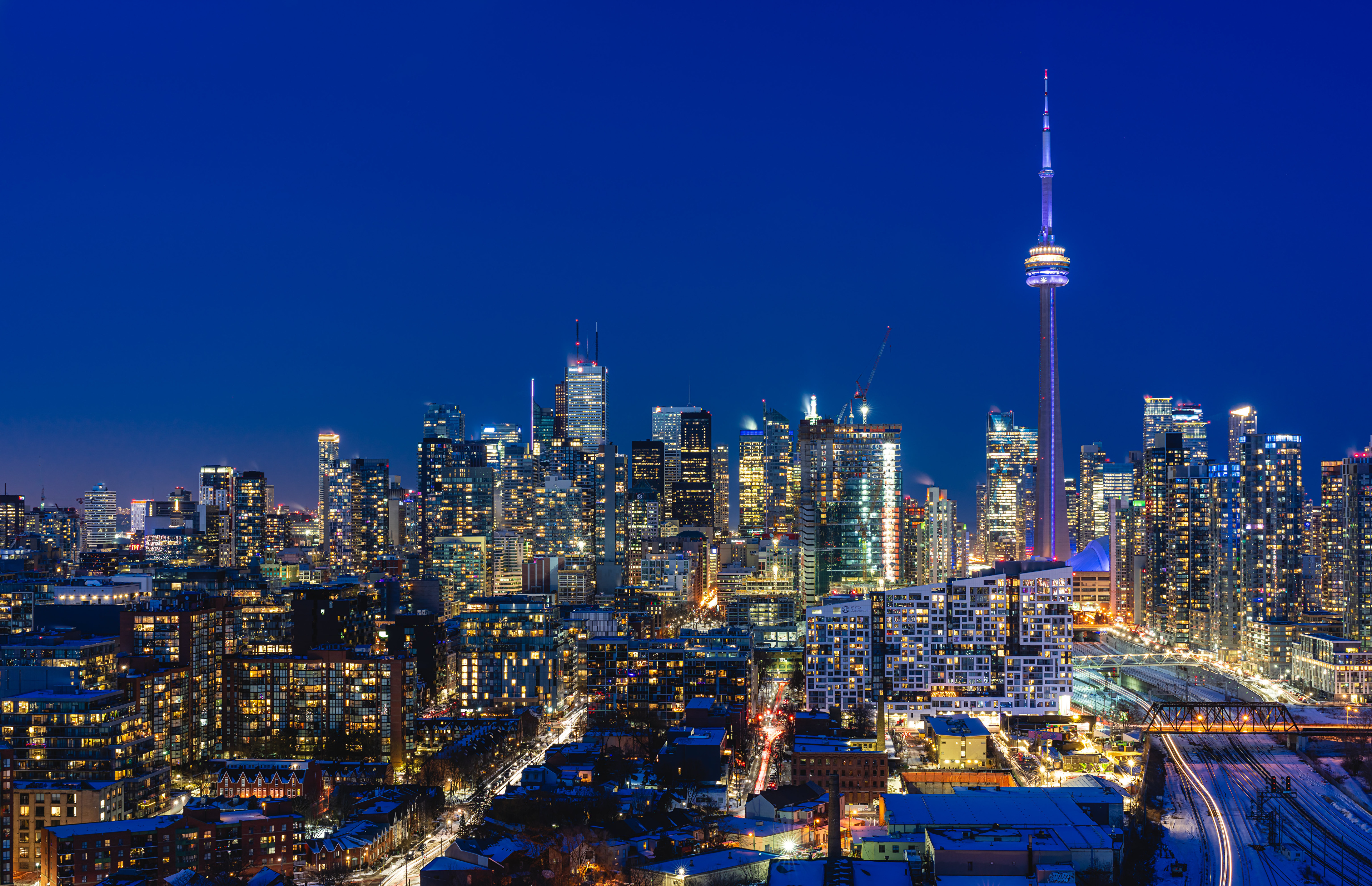 Картинки Торонто Канада Башня город Здания 3840x2481 башни Дома Города