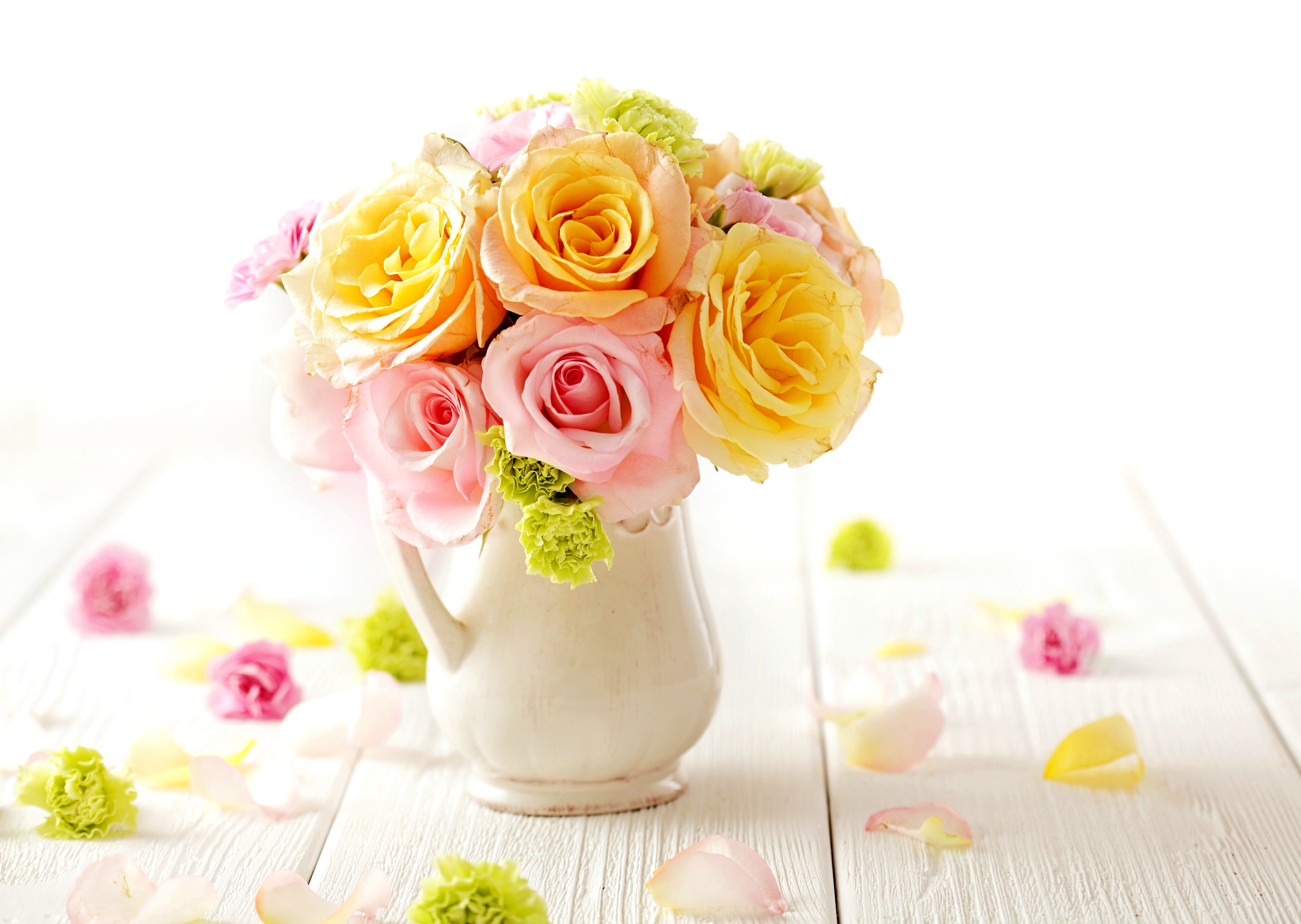 букет ваза цветы желтые розовые бесплатно