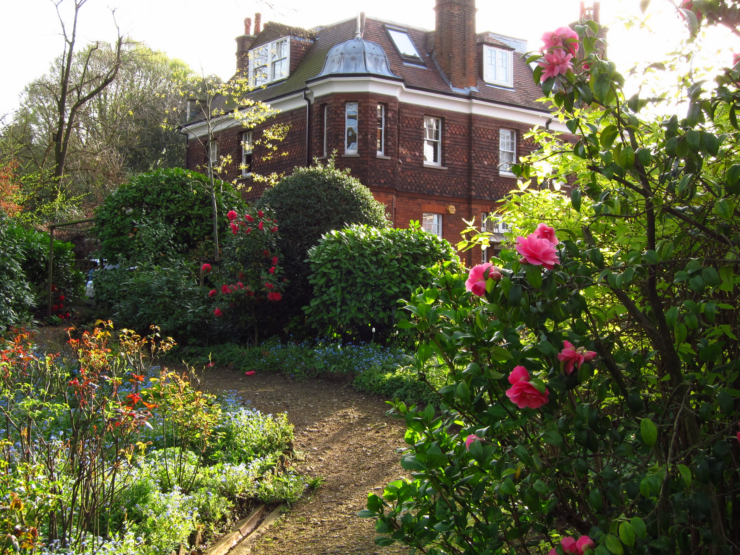 Домашний сад в Англии без смс