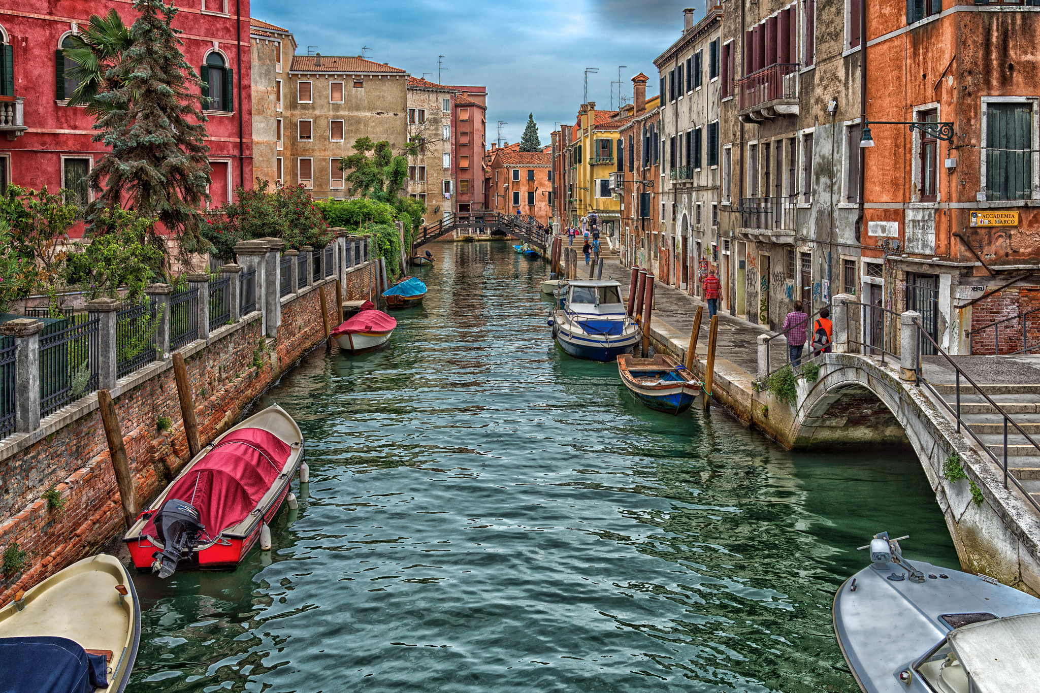 страны архитектура лодки река Венеция Италия ночь бесплатно