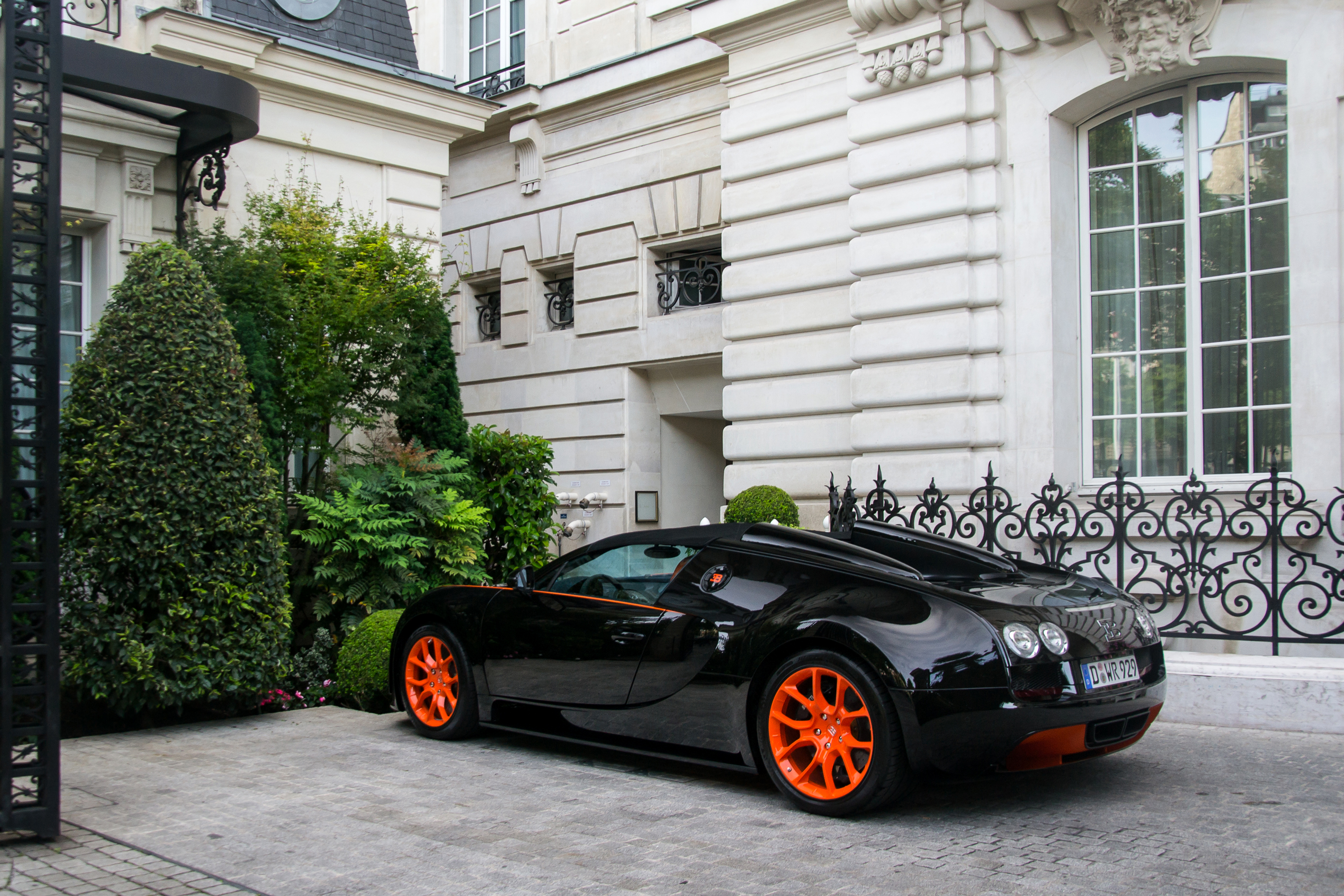 Bugatti Veyron 2000