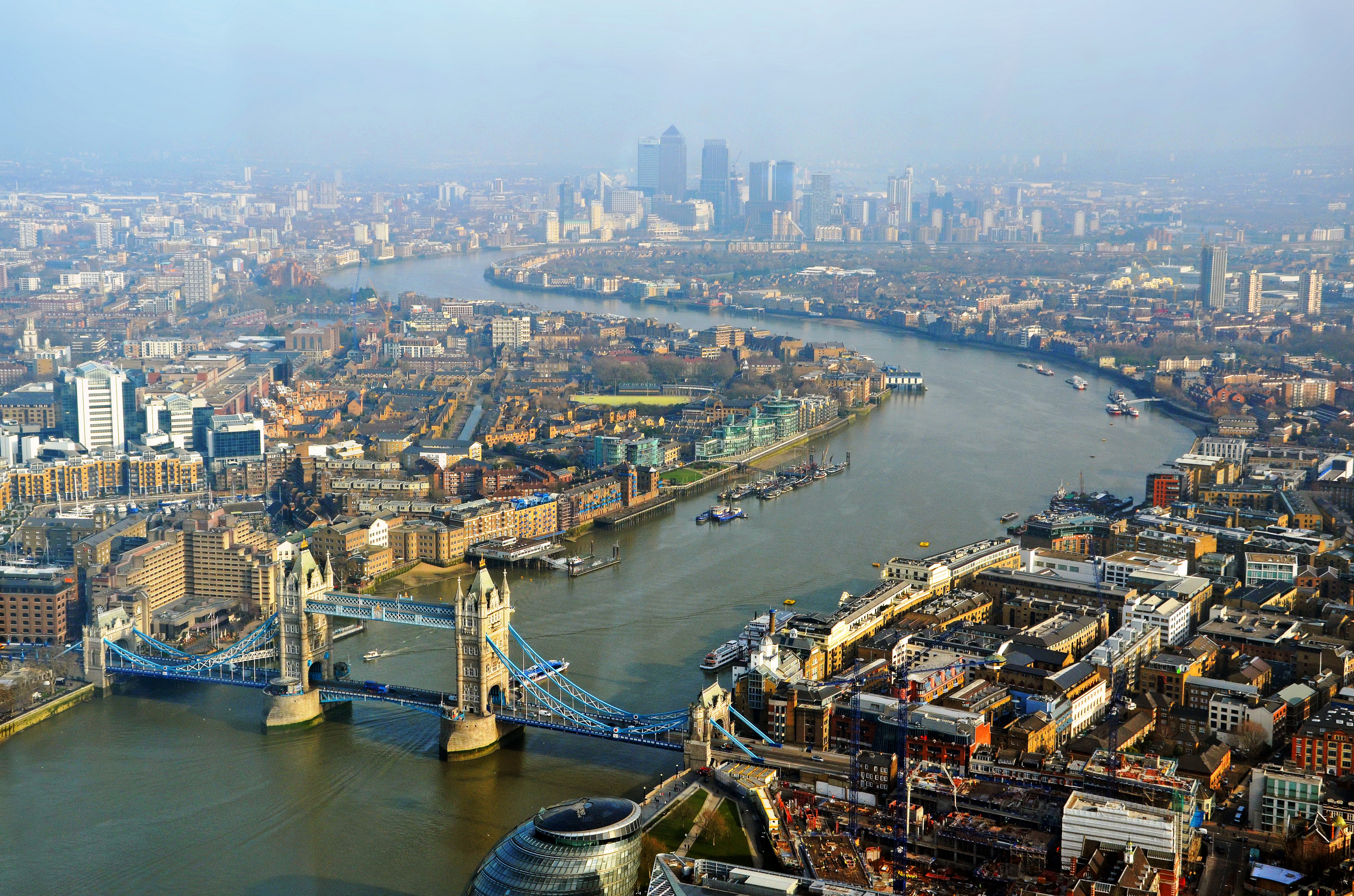 River thames. River Thames Лондон. Великобритания Темза. The Thames (река Темза). Темза Лондон река Великобритания город.