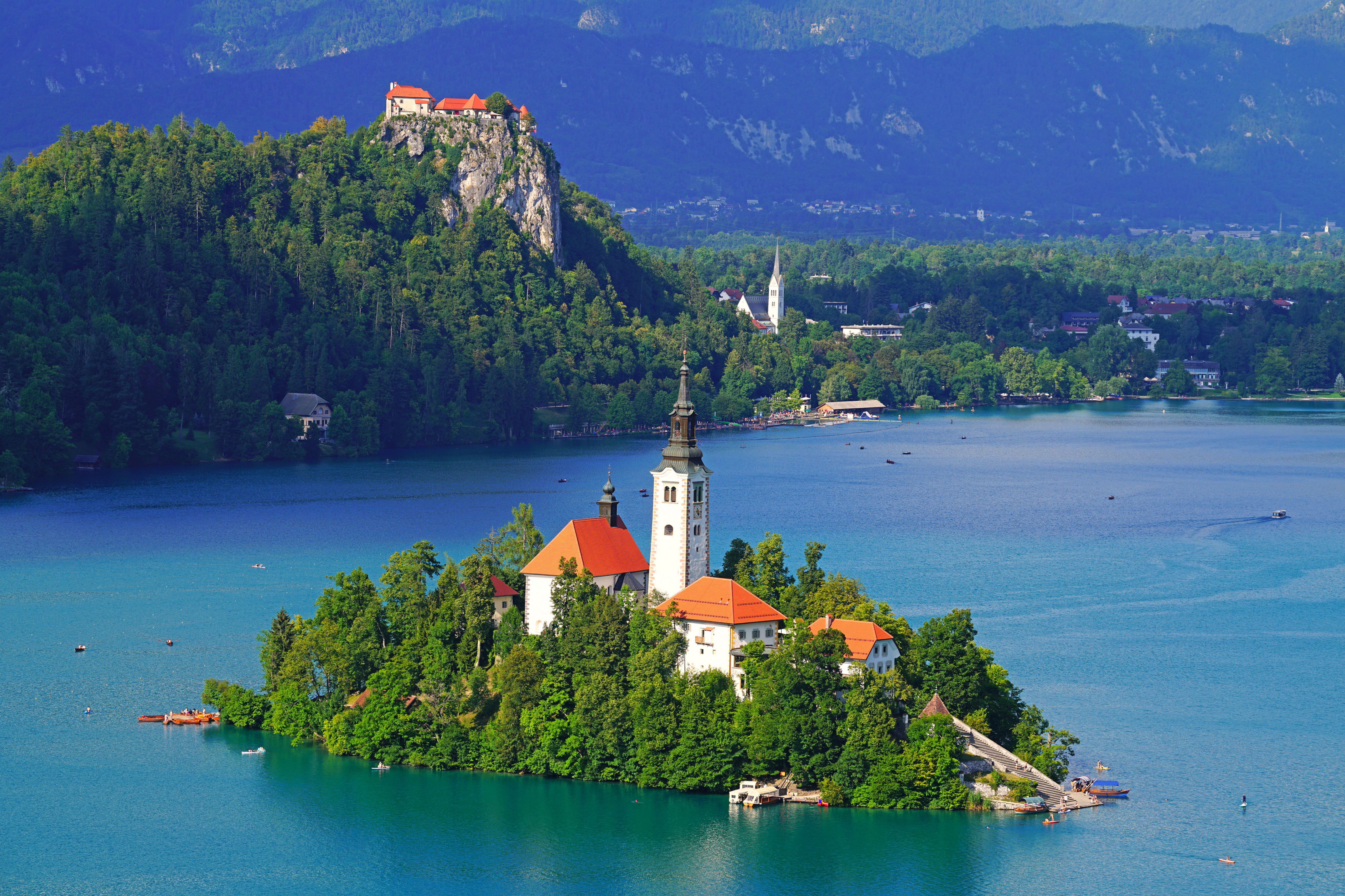 Фото Словения Lake Bled замок Природа Озеро Остров 5120x3415 Замки