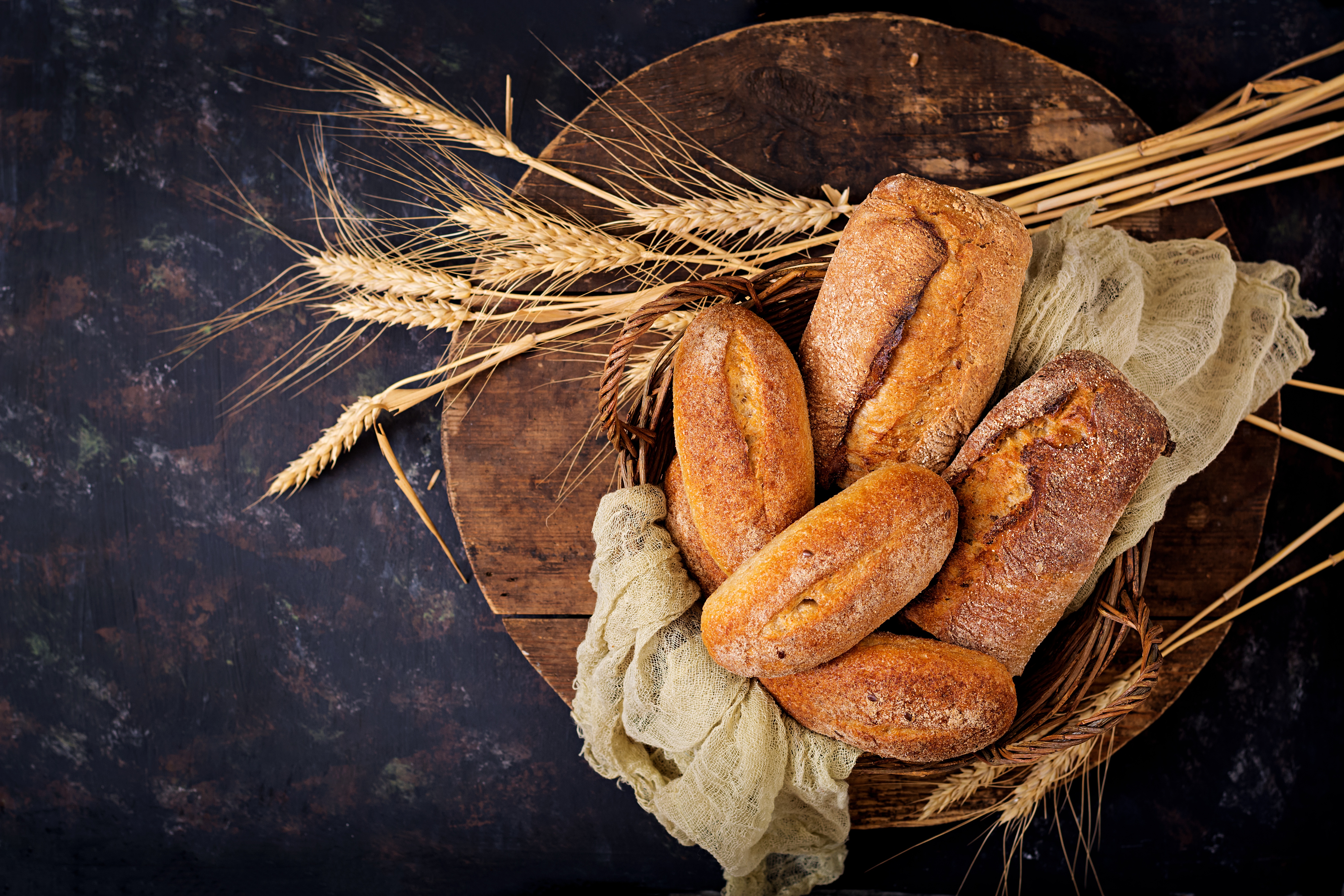 Bread. Красивый хлеб. Выпечка хлеба. Хлебо былочные изделия. Хлеюбо булочные изделия.