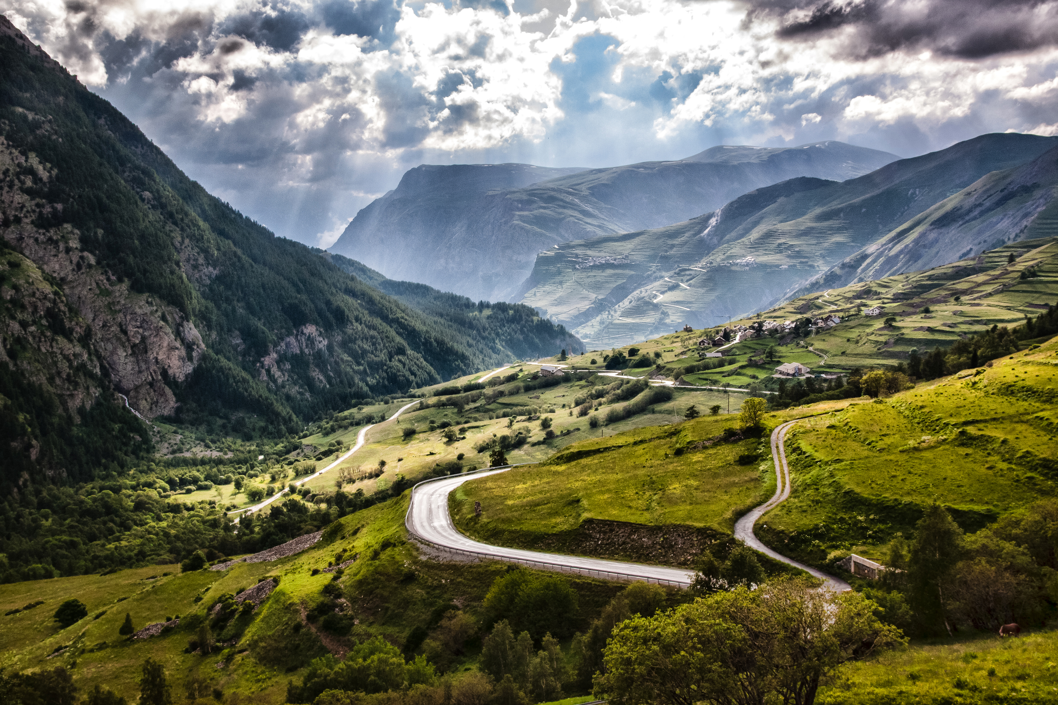 Швейцария Альпы каньон