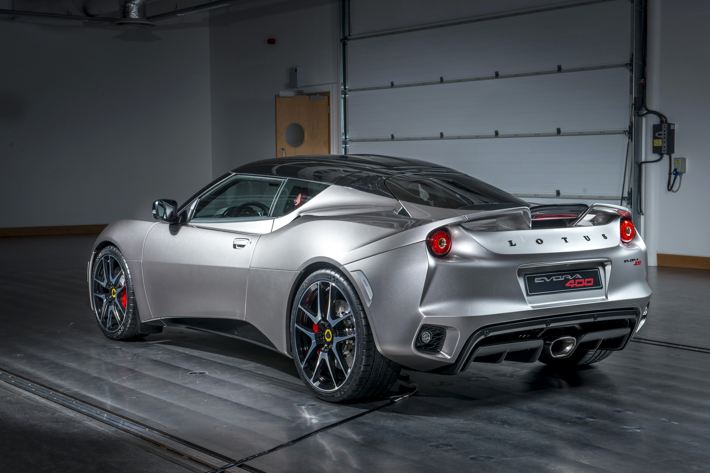 lotus evora 400