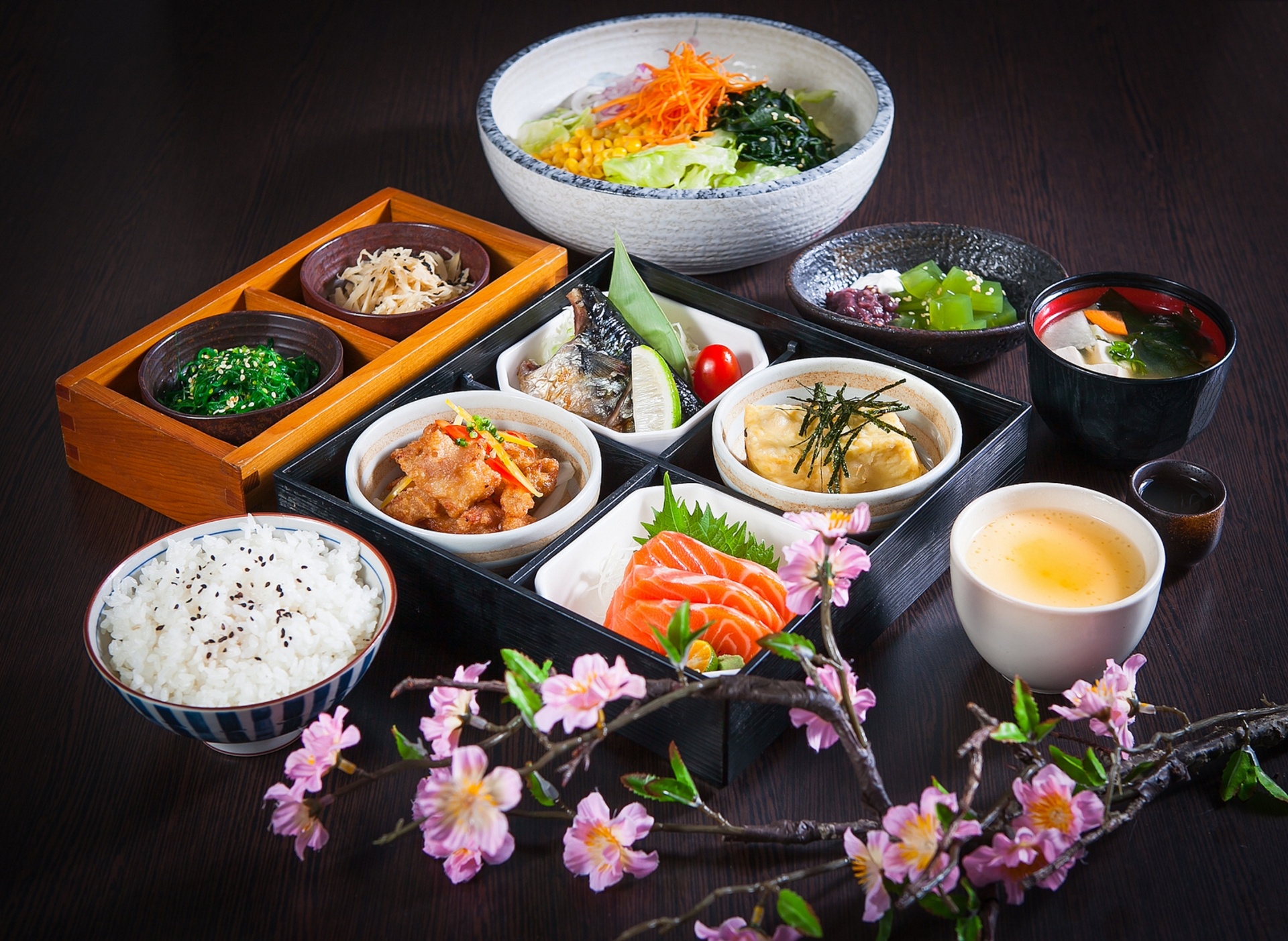Японский обед. Японская кухня. Японский. Кухня Японии. Национальная кухня Японии.