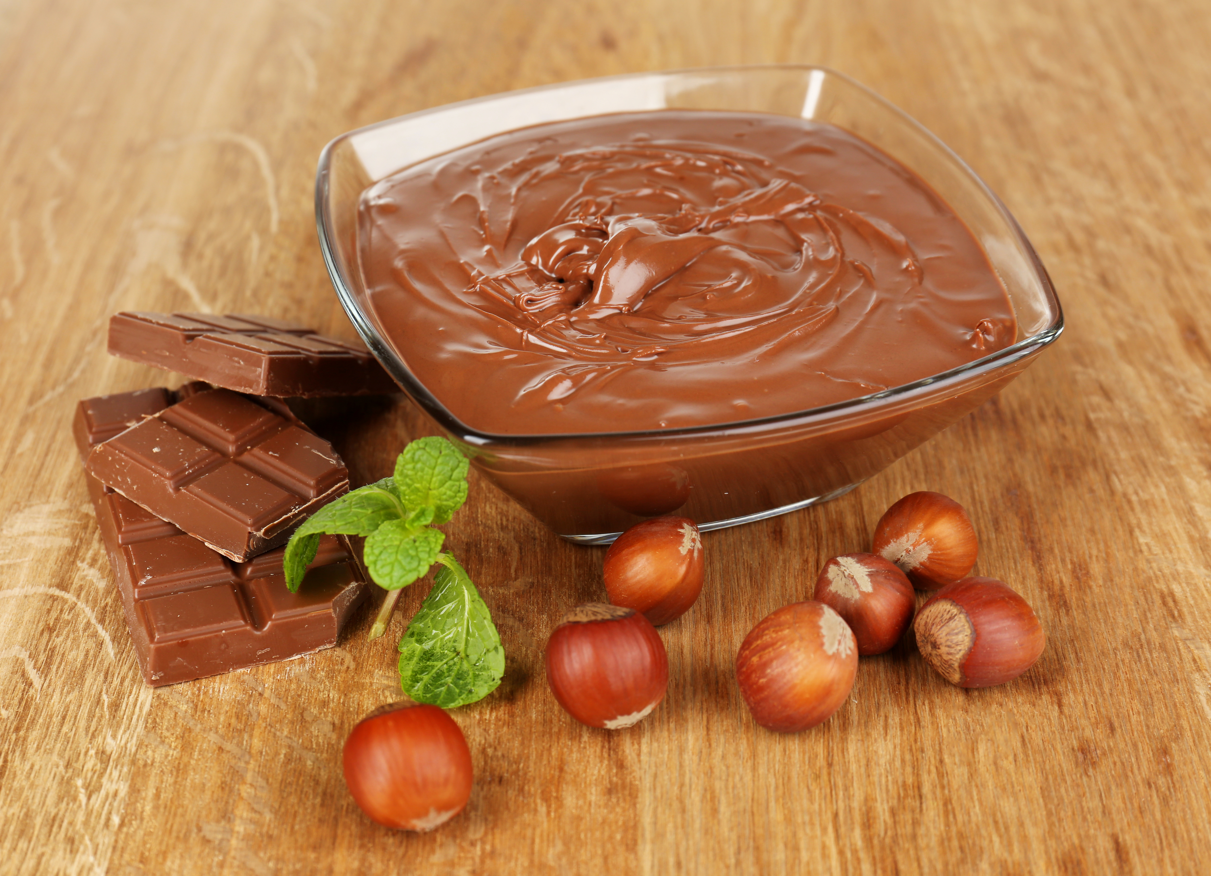 Шоколад из тертого ореха. Hazelnut шоколад. Hazelnut шоколад Choco Nuts. Шоколадная паста Choco Milk. Шоколад шоколадная паста с фундуком.