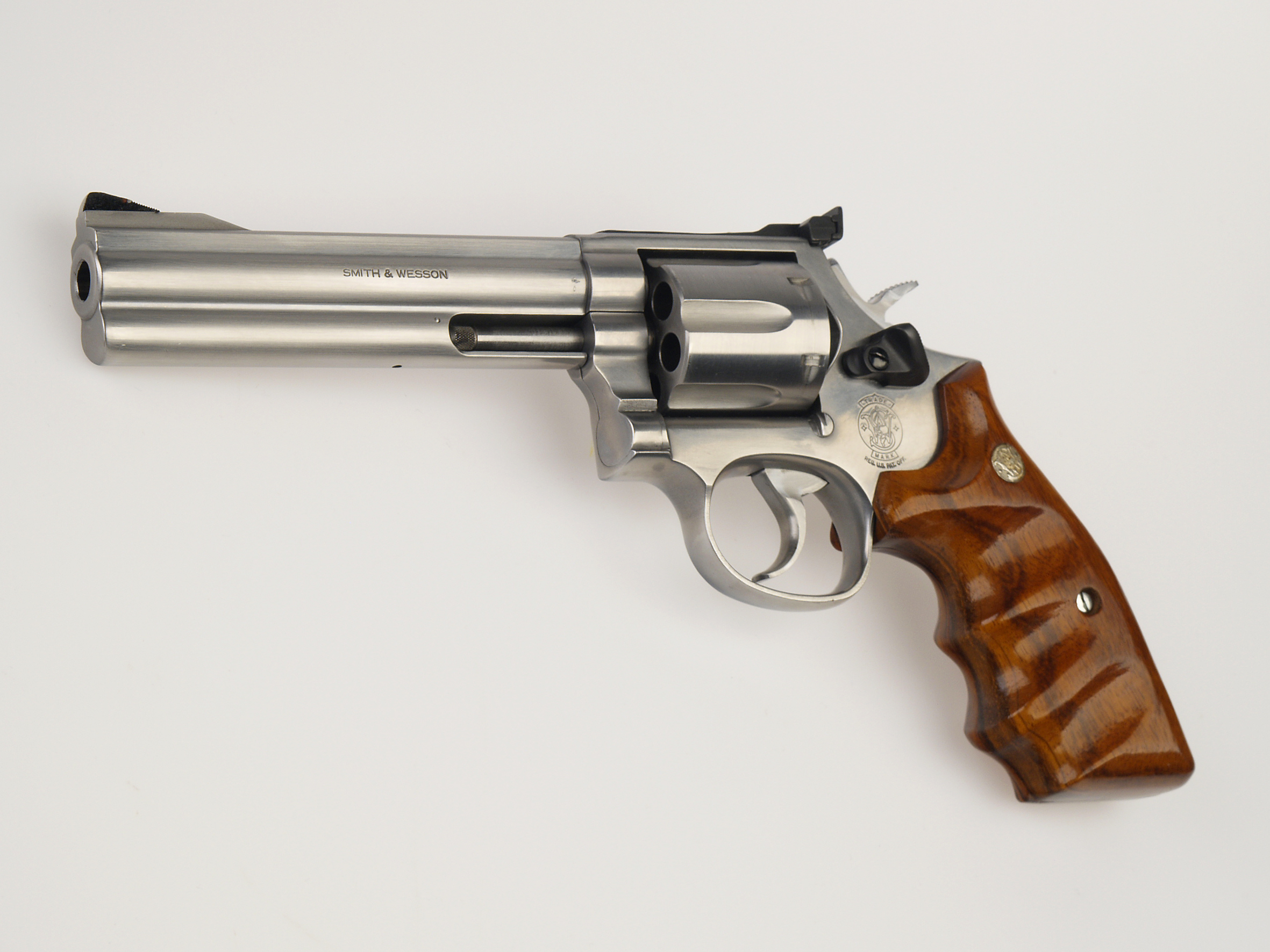 Смитапп. Револьвер Смит и Вессон 29. Револьвер Smith Wesson model 29. Smith & Wesson model 29. Смит Вессон 1920.