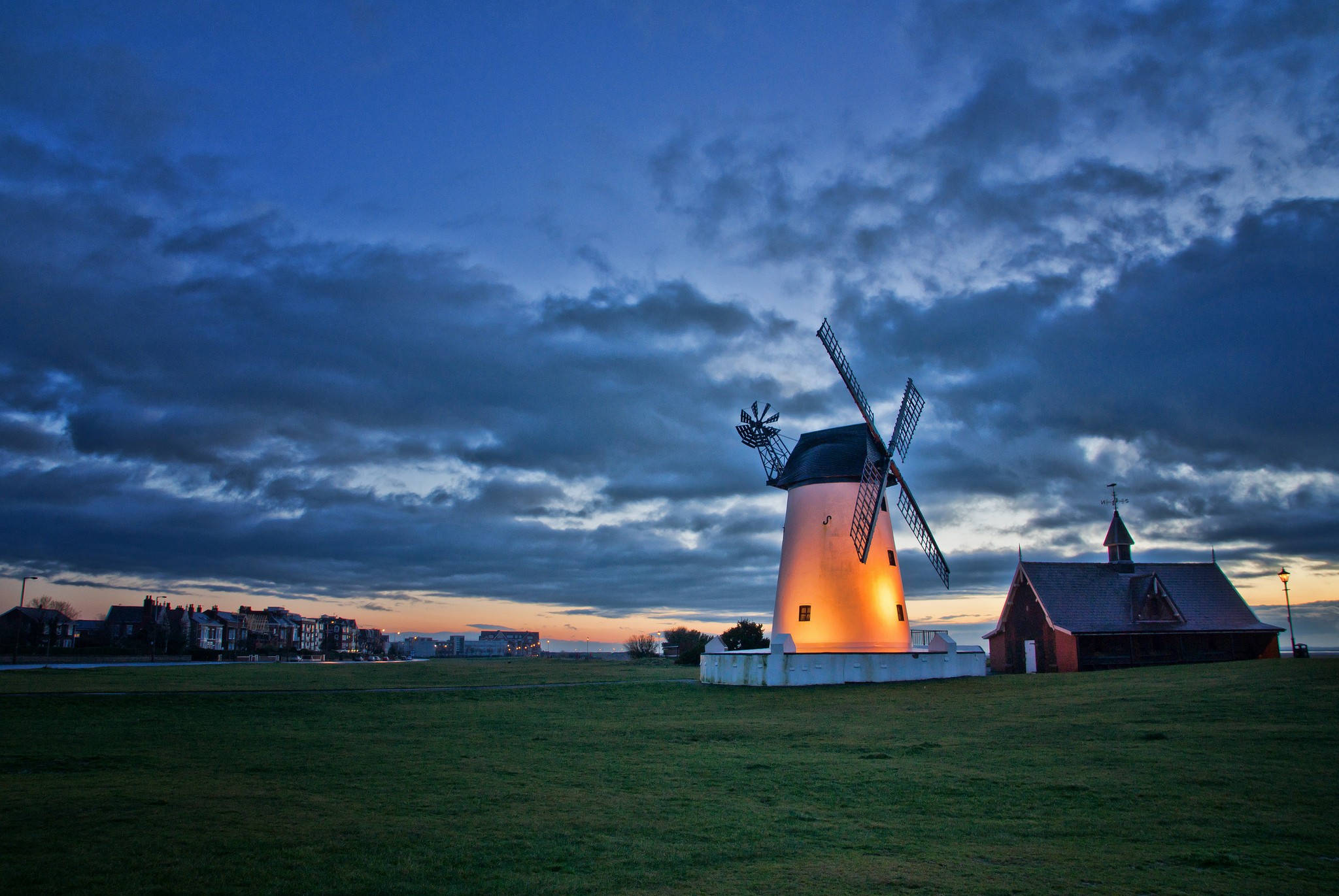 Hunsett Mill, Norfolk, England бесплатно