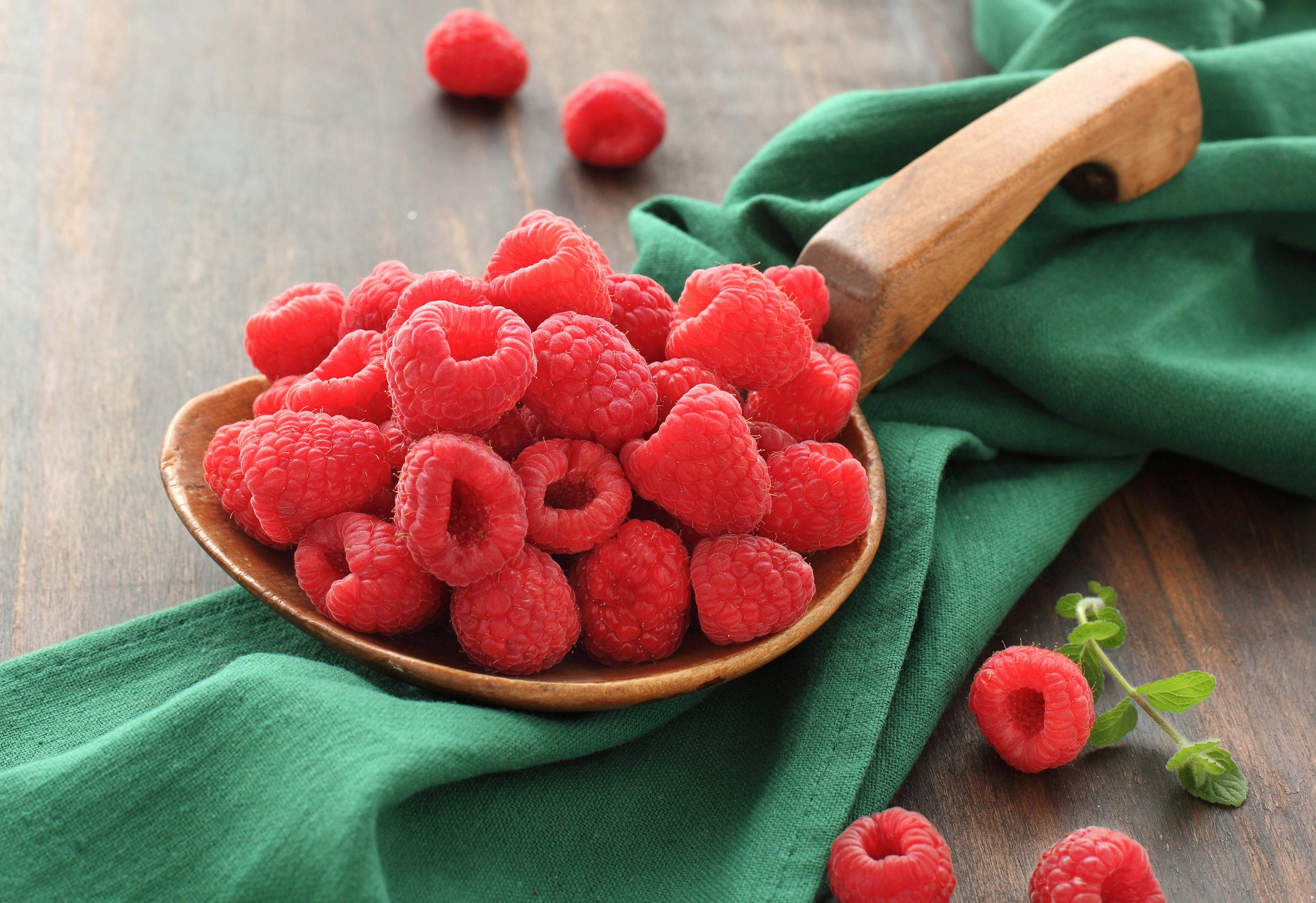 еда малина ягоды food raspberry berries загрузить