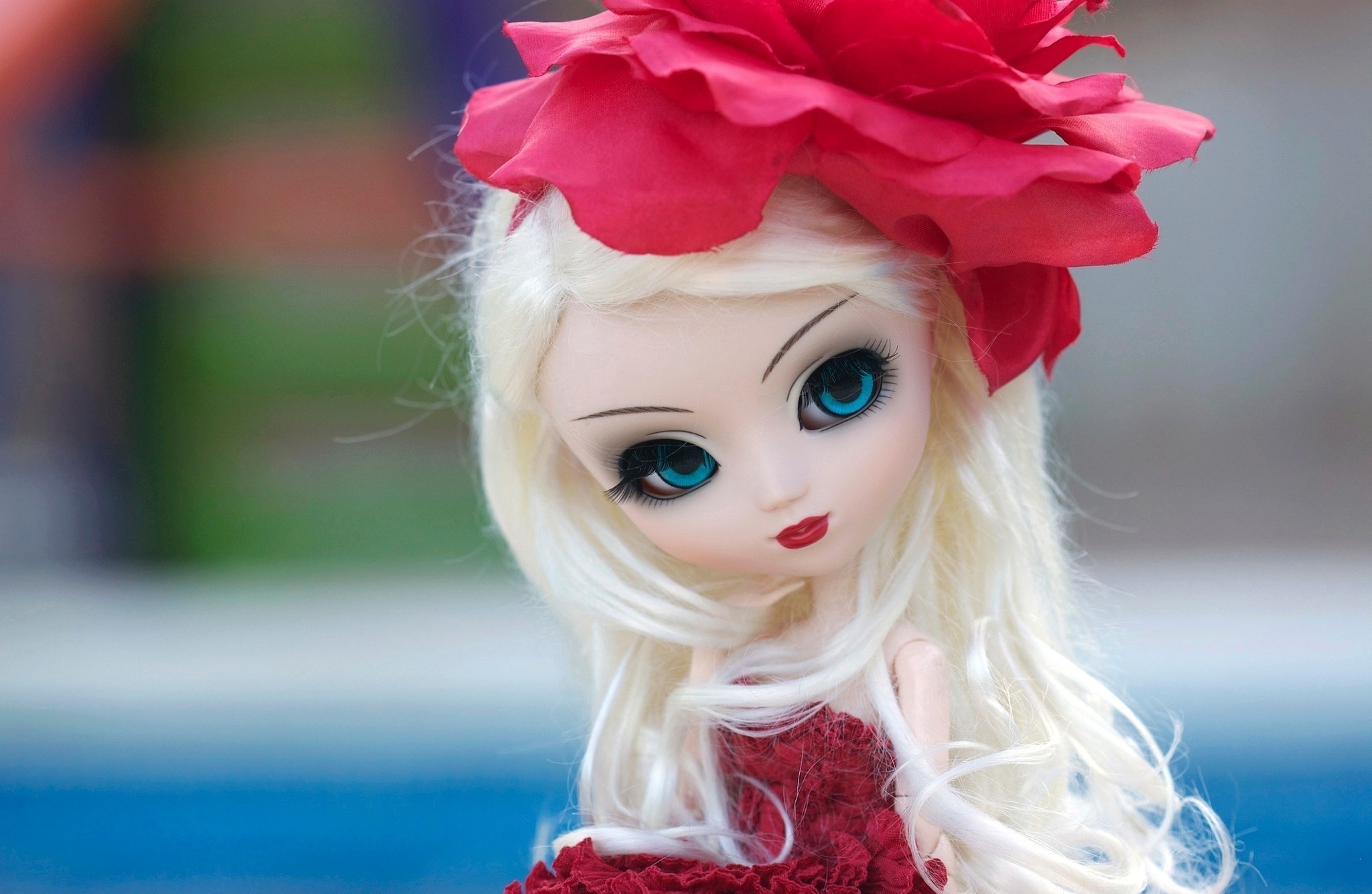 Фотография Девочки блондинок Кукла Взгляд игрушка девочка блондинки Блондинка куклы Игрушки смотрит смотрят