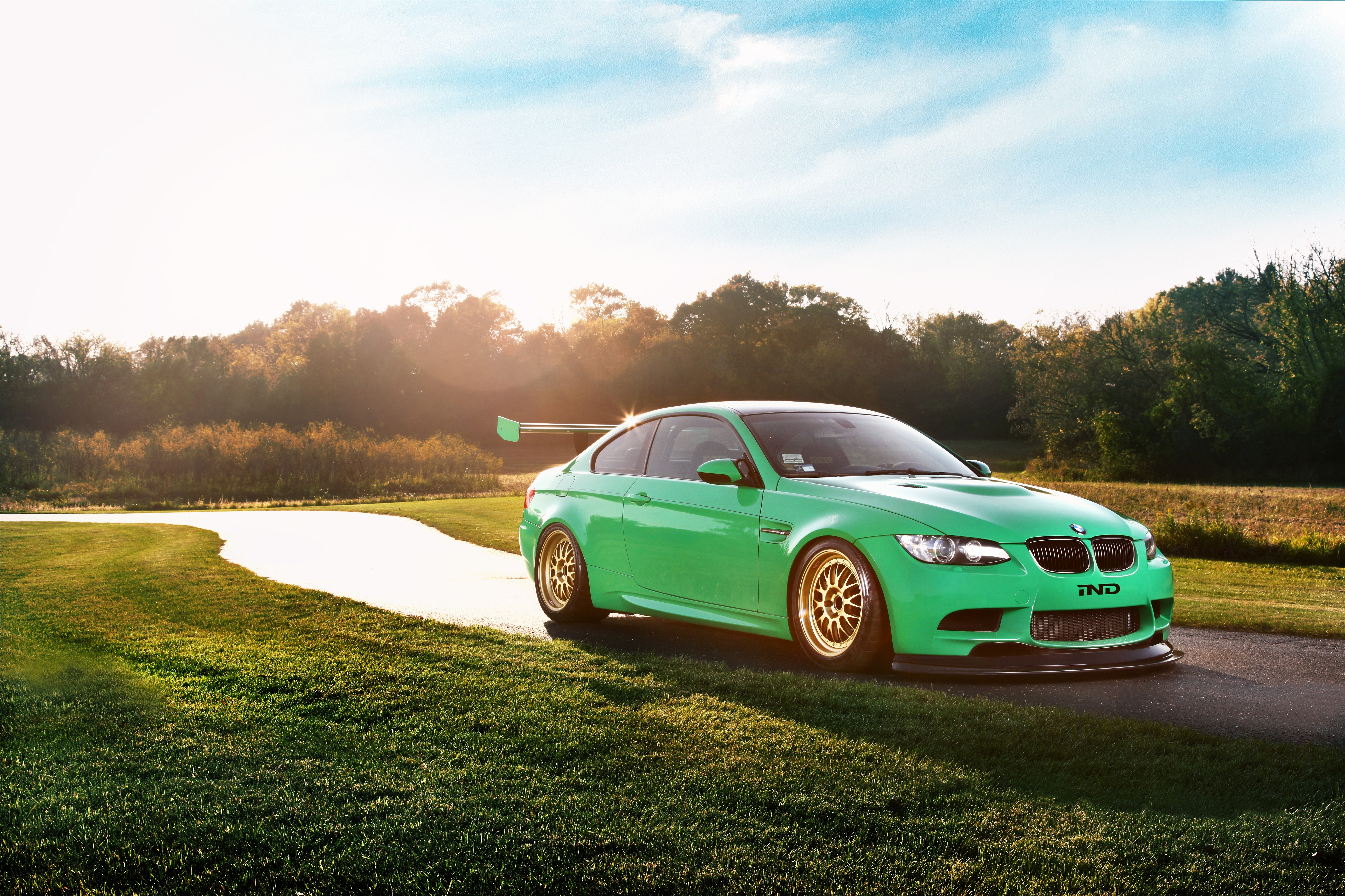 Машина к лету. BMW e92 Green. BMW e92 зеленая. BMW m3 Green. BMW m3 Coupe зеленая 2022.