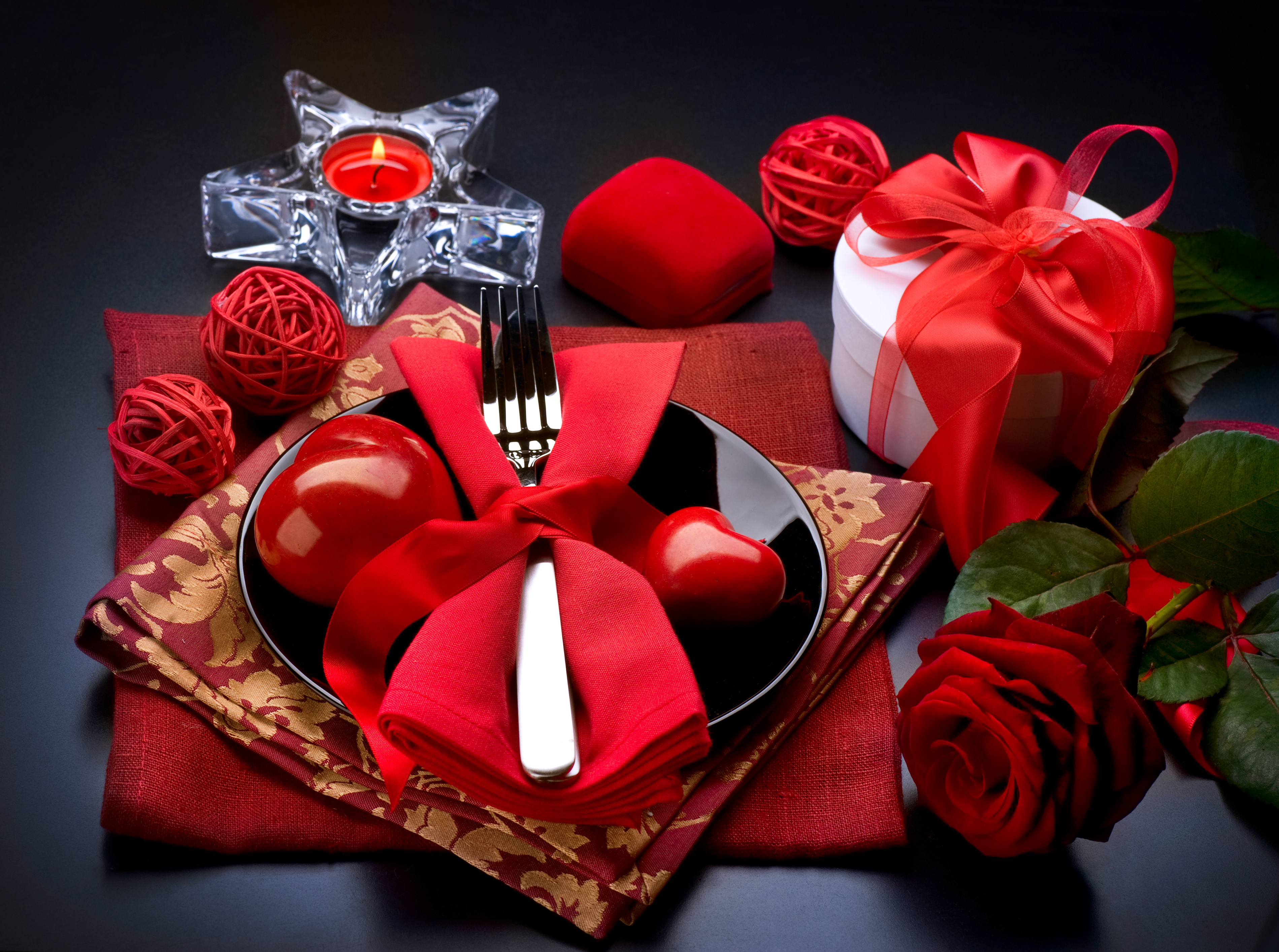 Дарите красивые подарки. Красивые подарки. Романтические цветы. Шикарные подарки и цветы. Красивые подарки для женщин.
