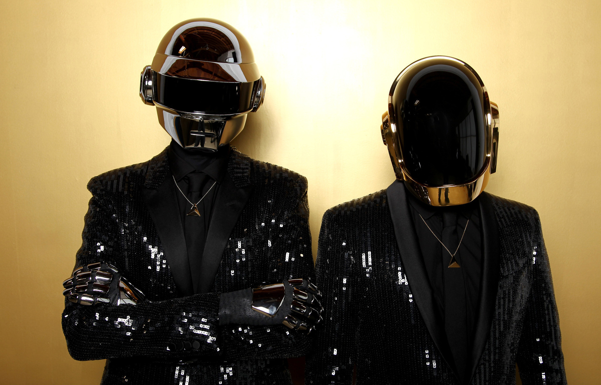 Фотографии шлема Daft Punk две Музыка.
