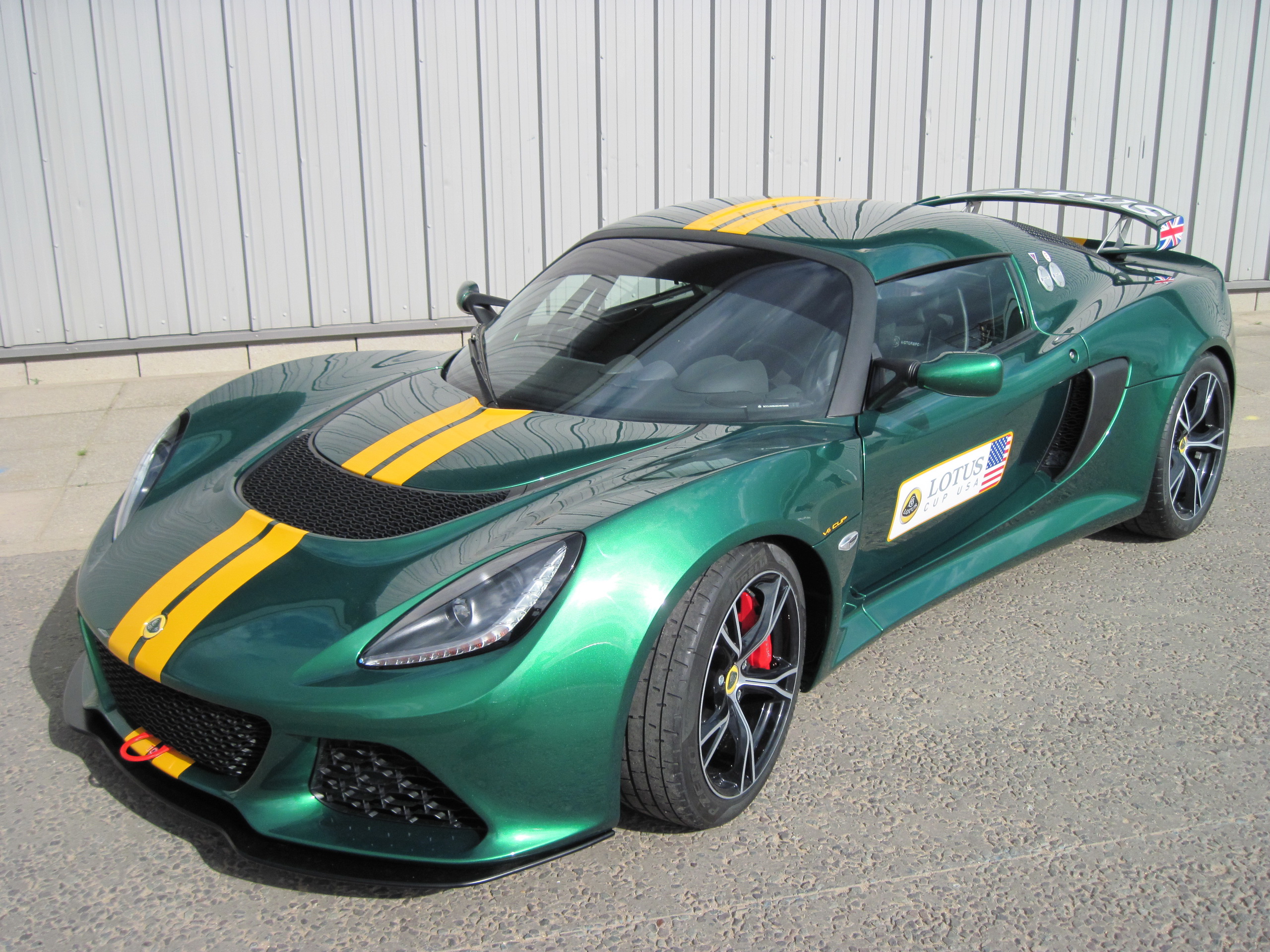 Lotus exige Р¶РµР»С‚С‹Р№