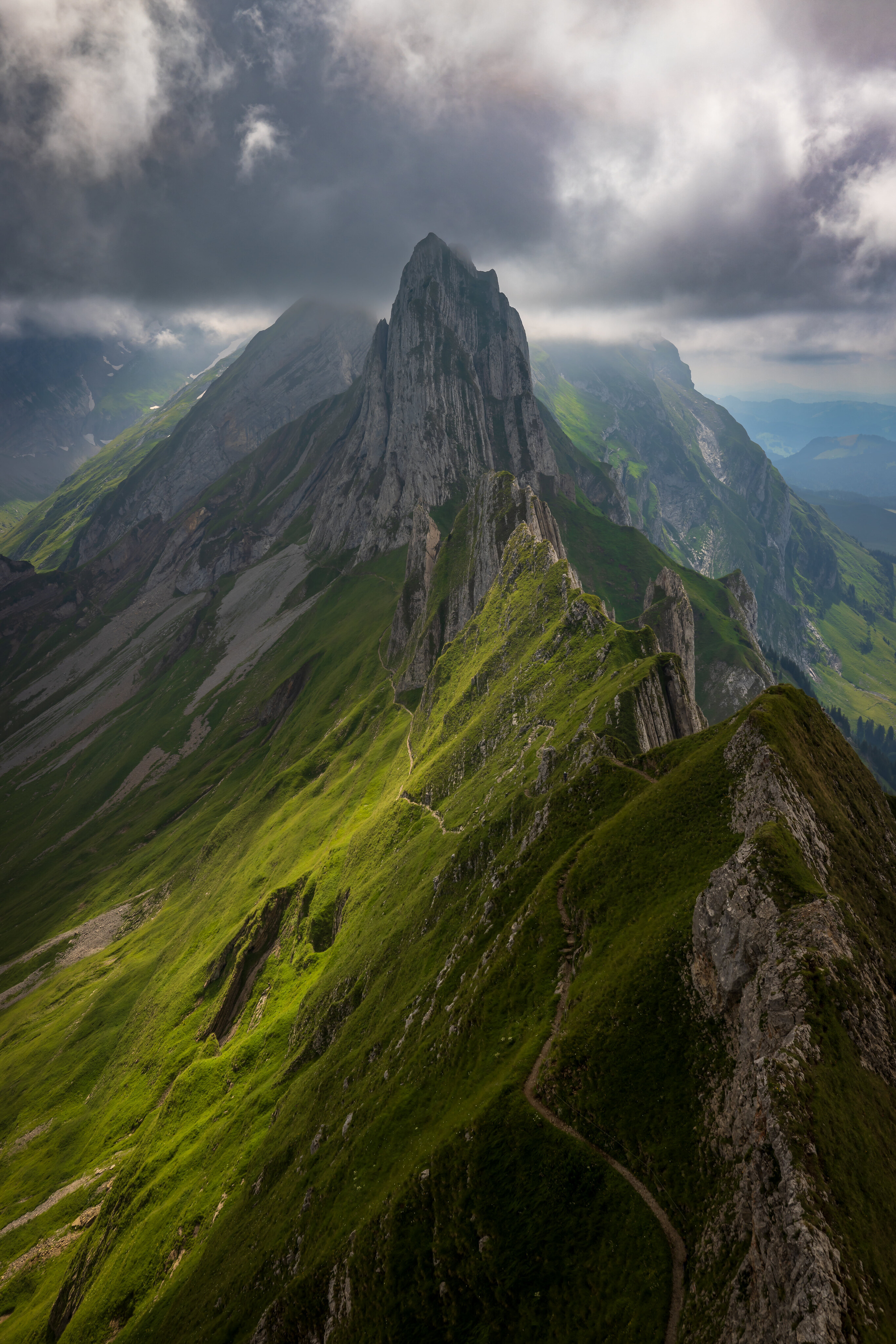 Фотография альп Швейцария Alpstein Горы Природа Облака  для мобильного телефона Альпы гора облако облачно