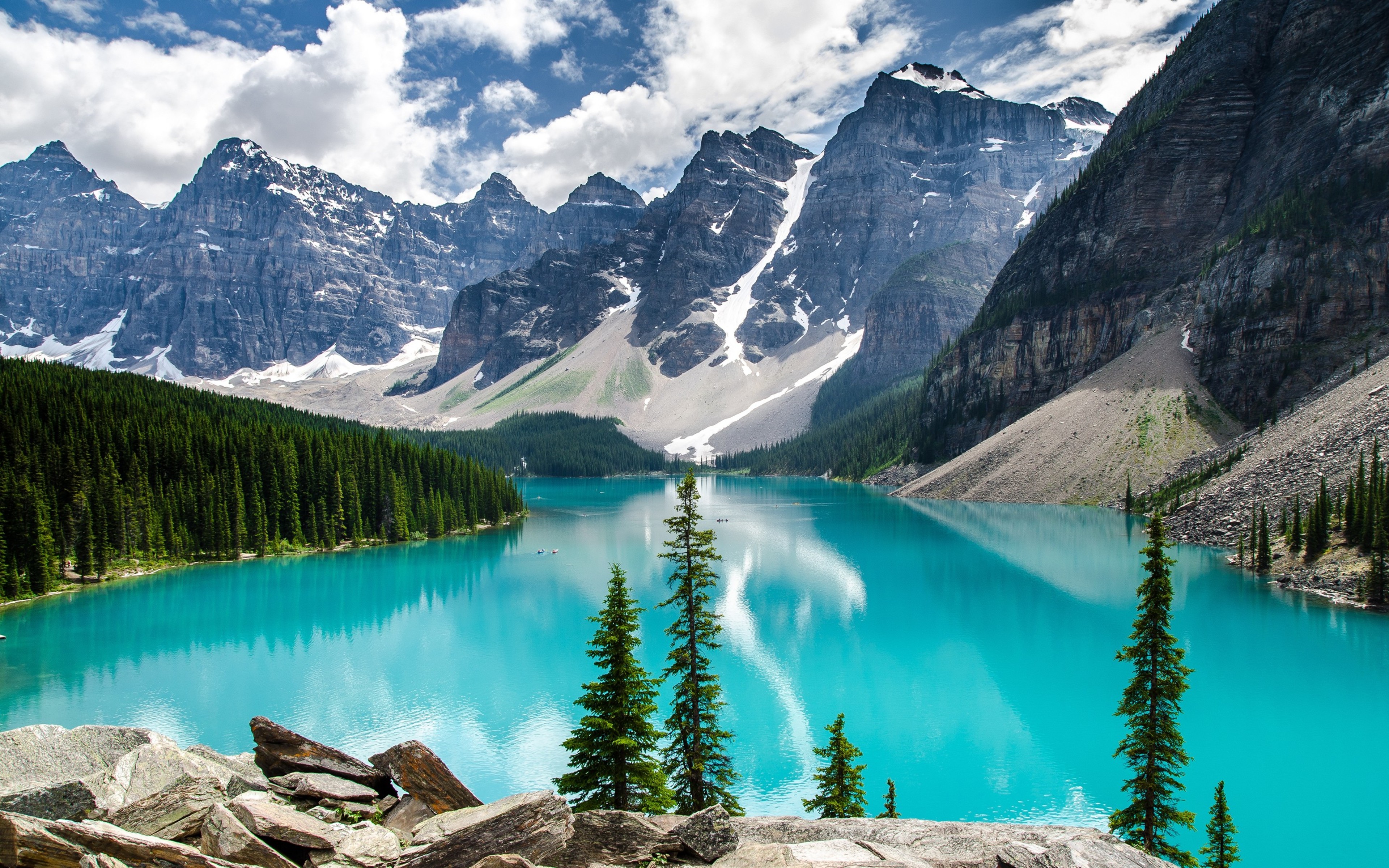 Канада Горы Камни Леса Озеро Парки Пейзаж Moraine Lake, Alberta Банф Природ...